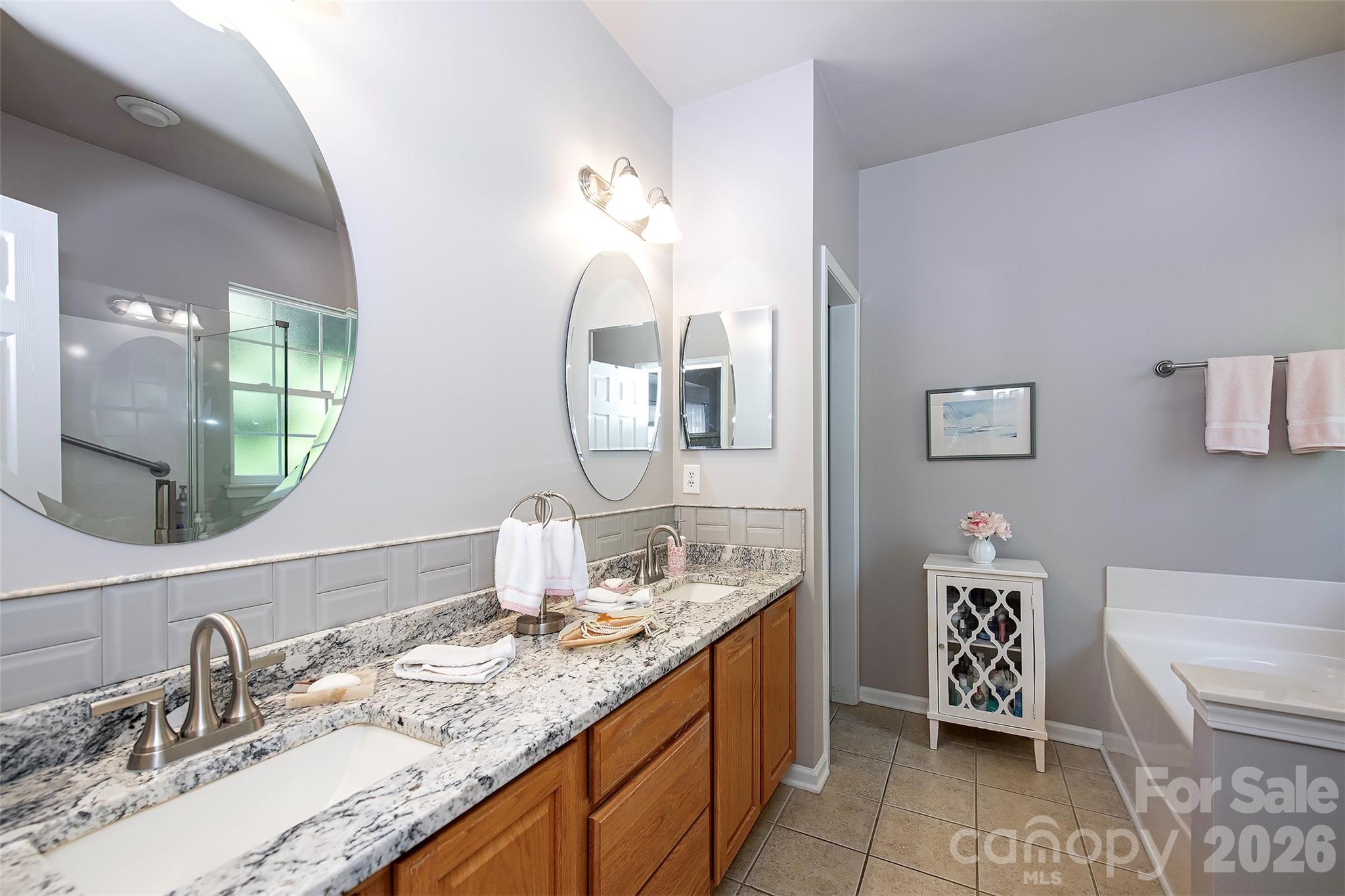 6103 Breckfield Court — Charlotte
