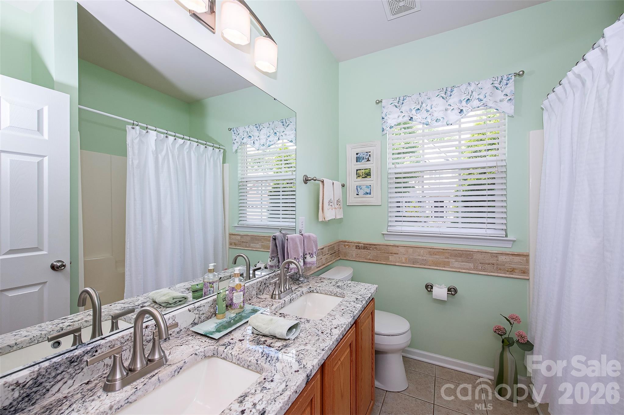 6103 Breckfield Court — Charlotte
