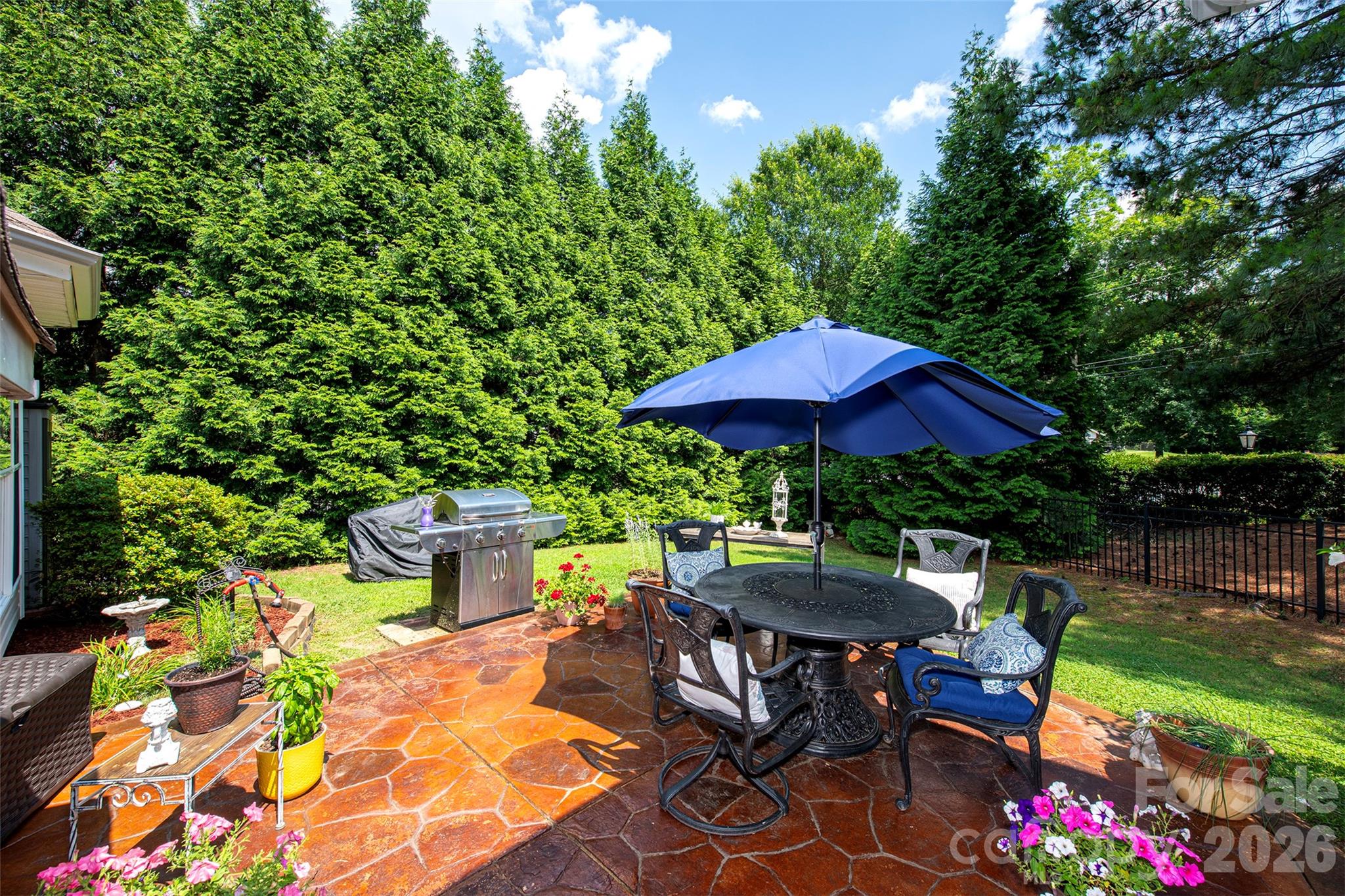 6103 Breckfield Court — Charlotte