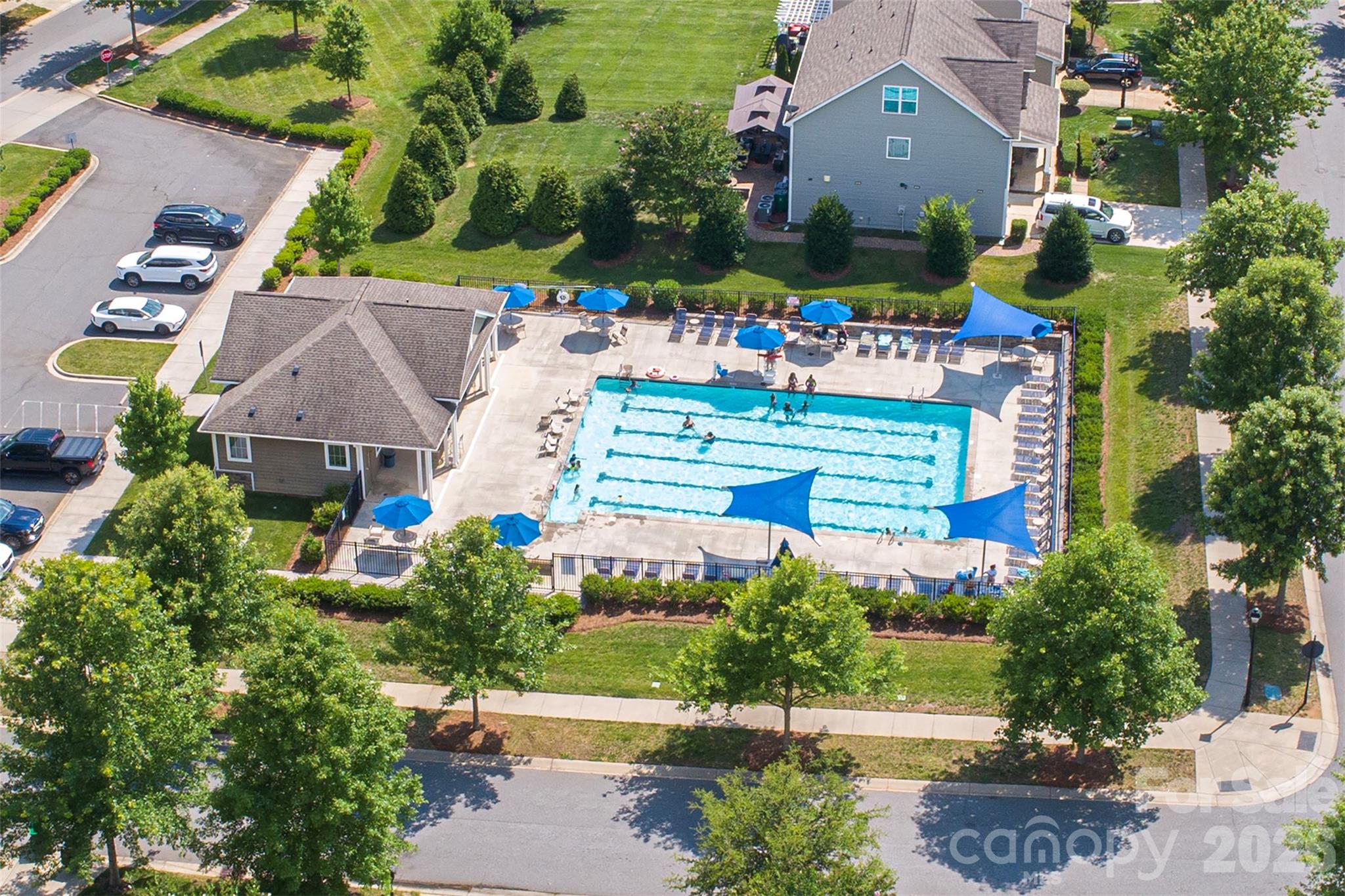 6103 Breckfield Court — Charlotte