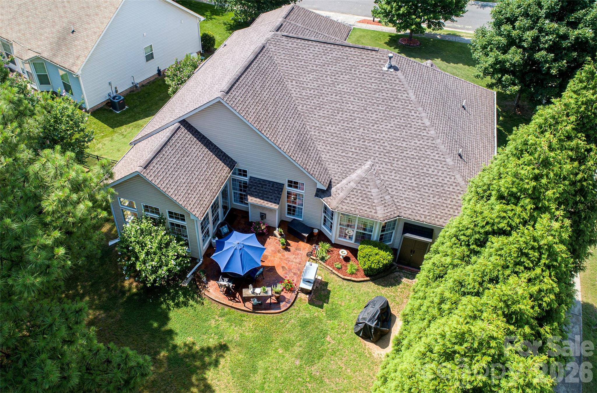 6103 Breckfield Court — Charlotte