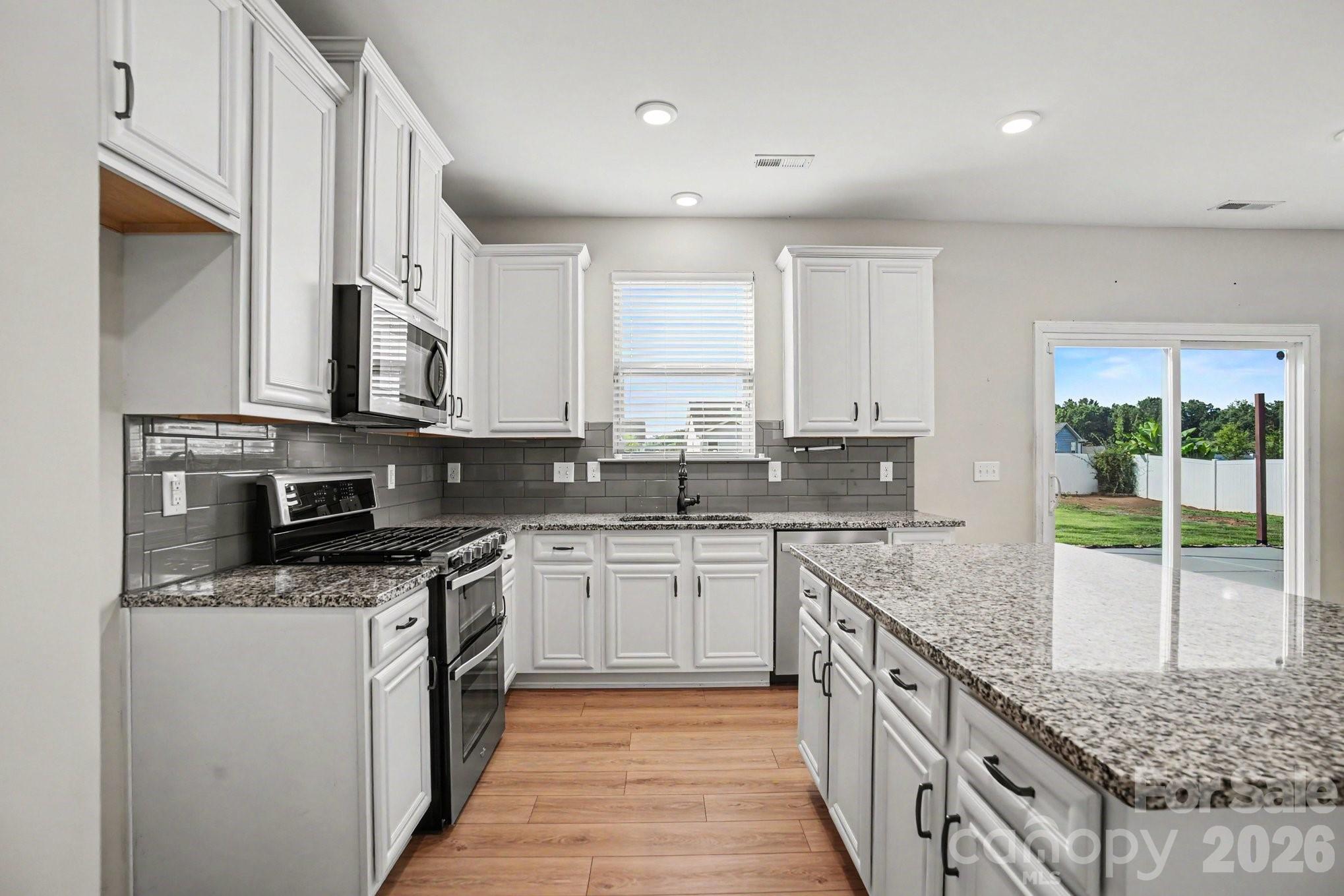 1209 Brooksland Place — Waxhaw