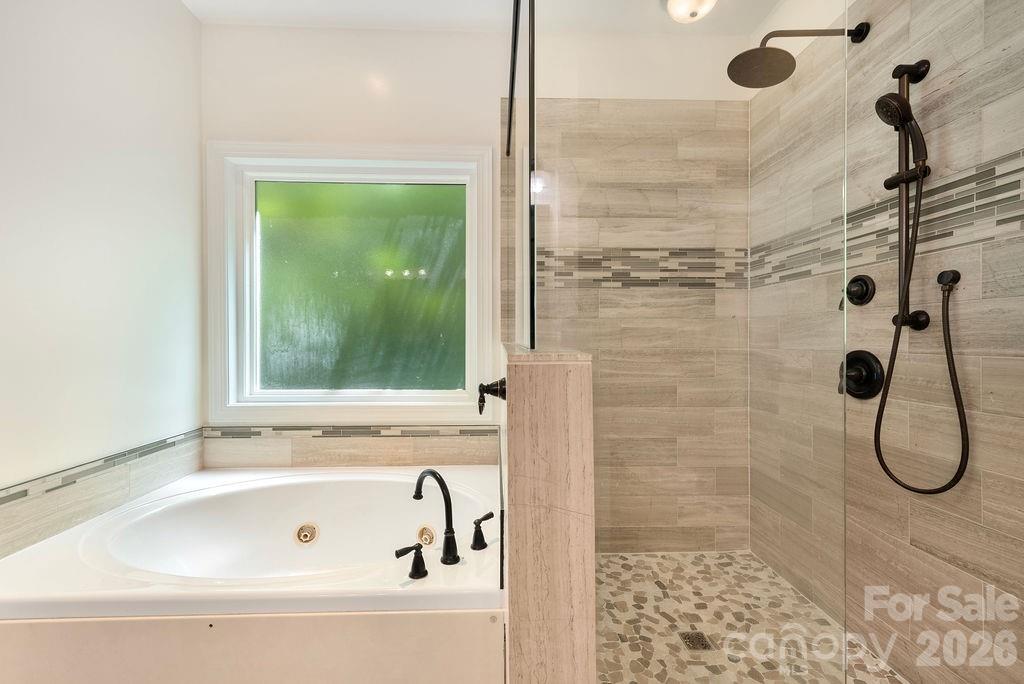 10846 Tyler Brook Lane — Charlotte