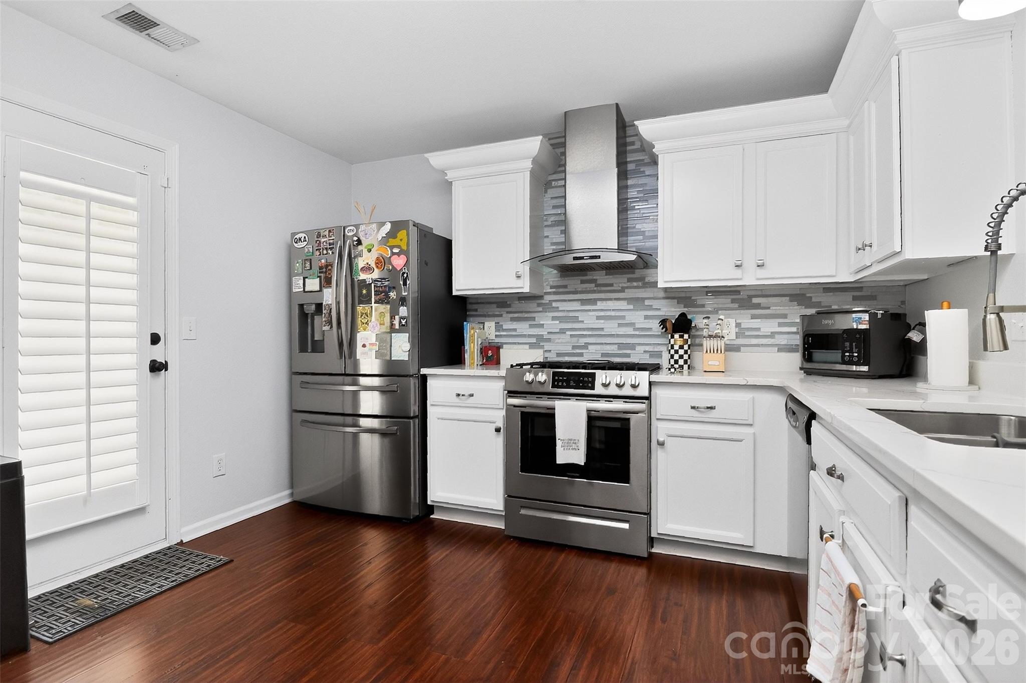 5422 Harris Cove Drive — Charlotte