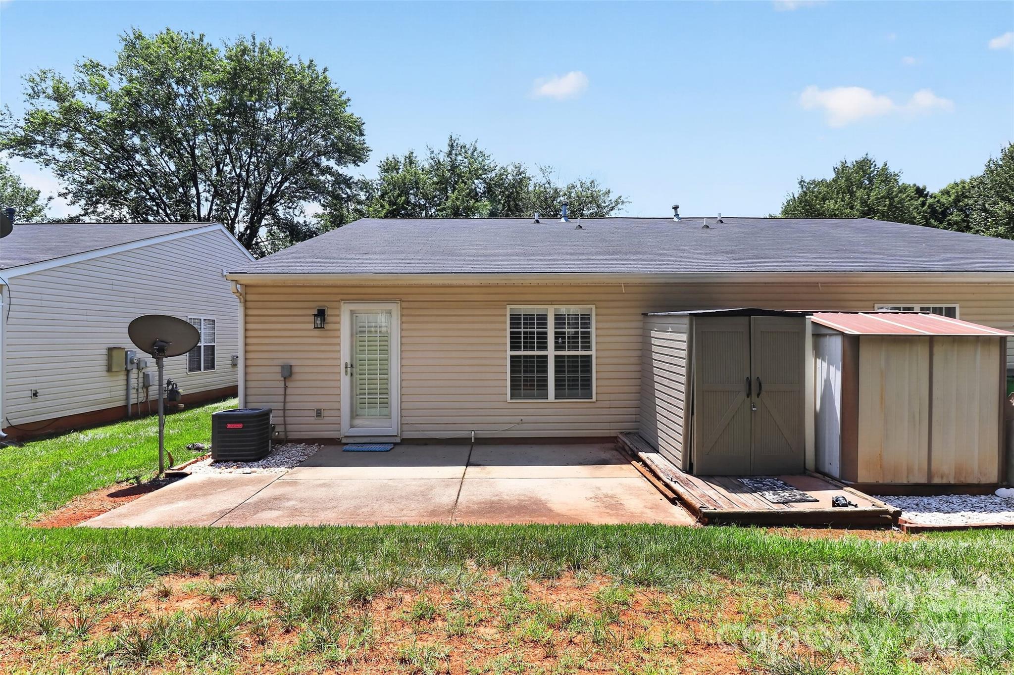 5422 Harris Cove Drive — Charlotte