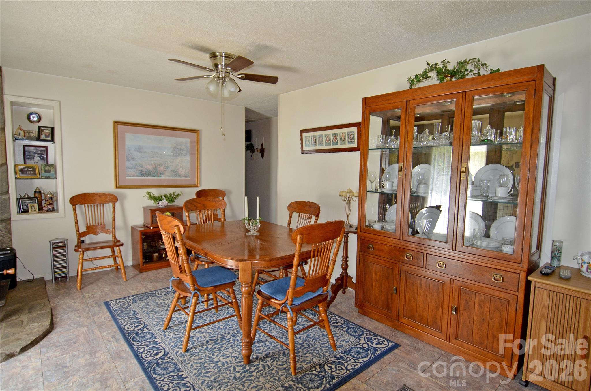 848 Deer Park Road — Nebo