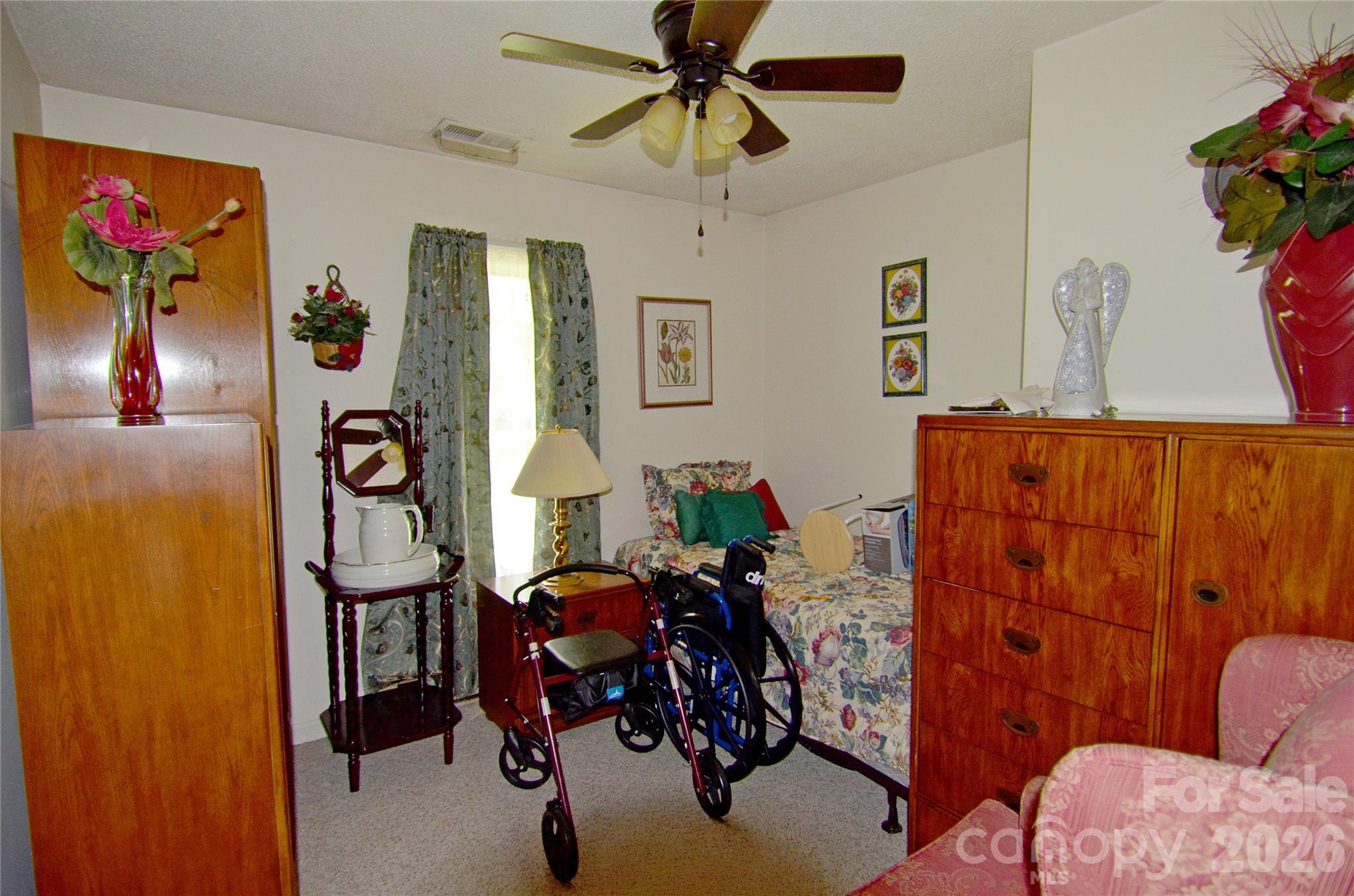 848 Deer Park Road — Nebo