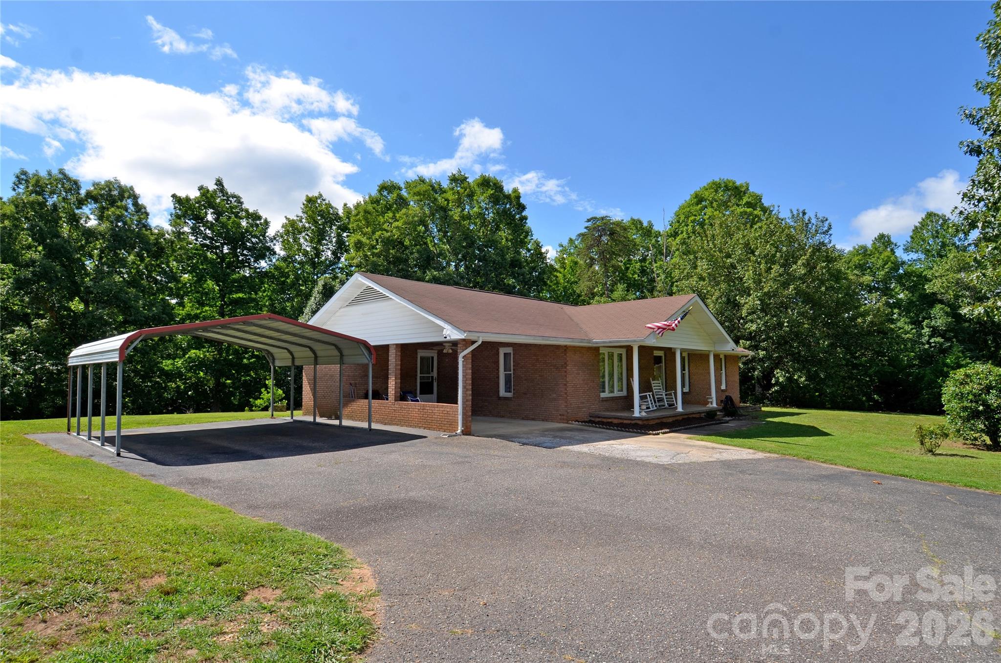 848 Deer Park Road — Nebo