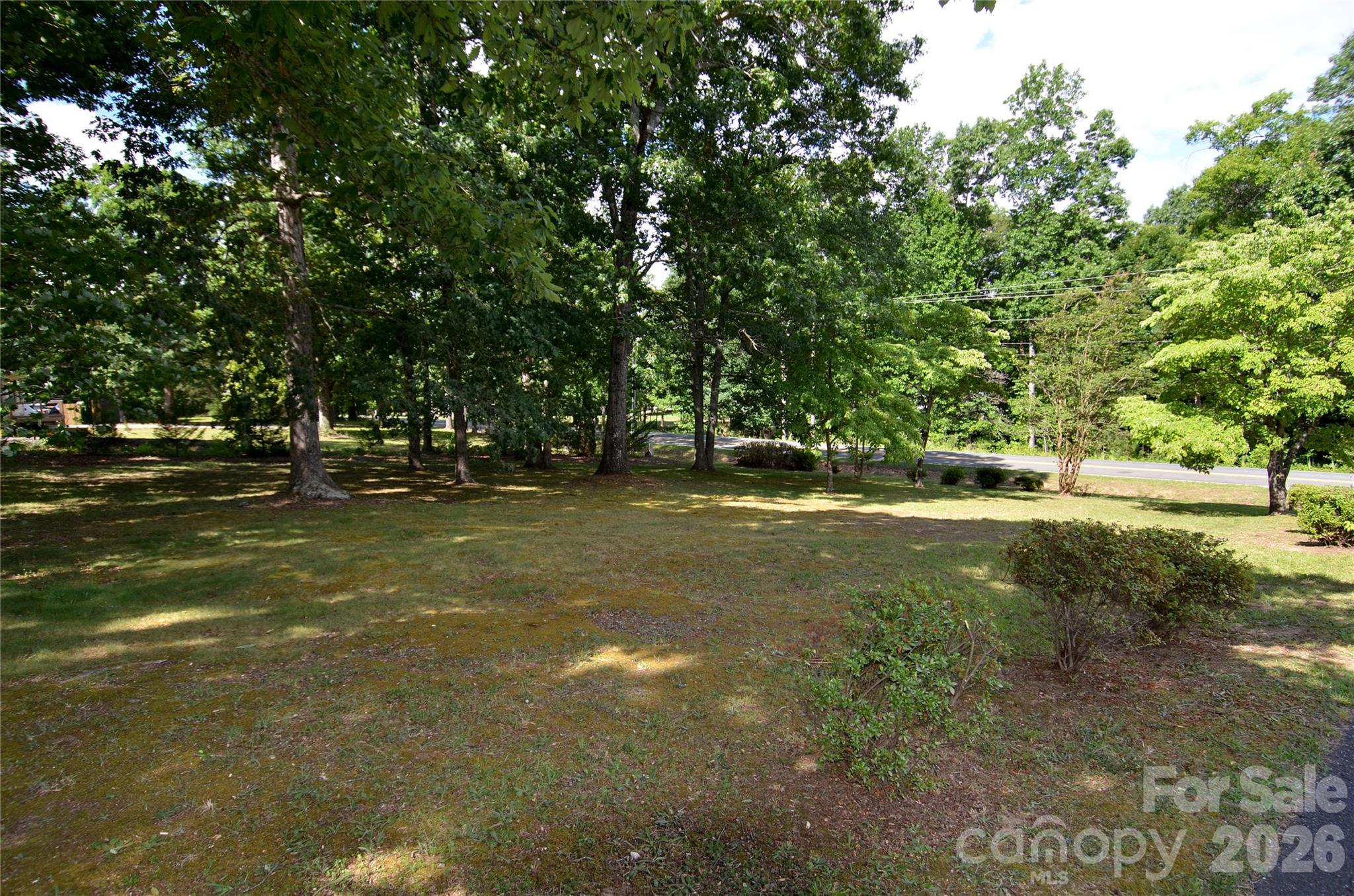 848 Deer Park Road — Nebo
