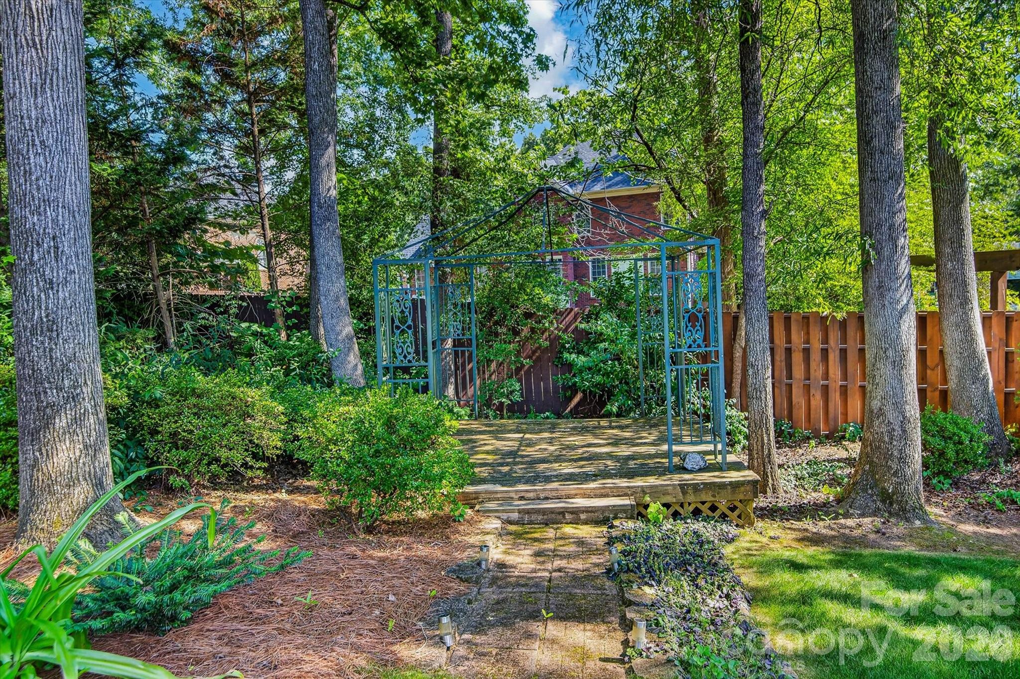 1541 The Crossing None — Rock Hill