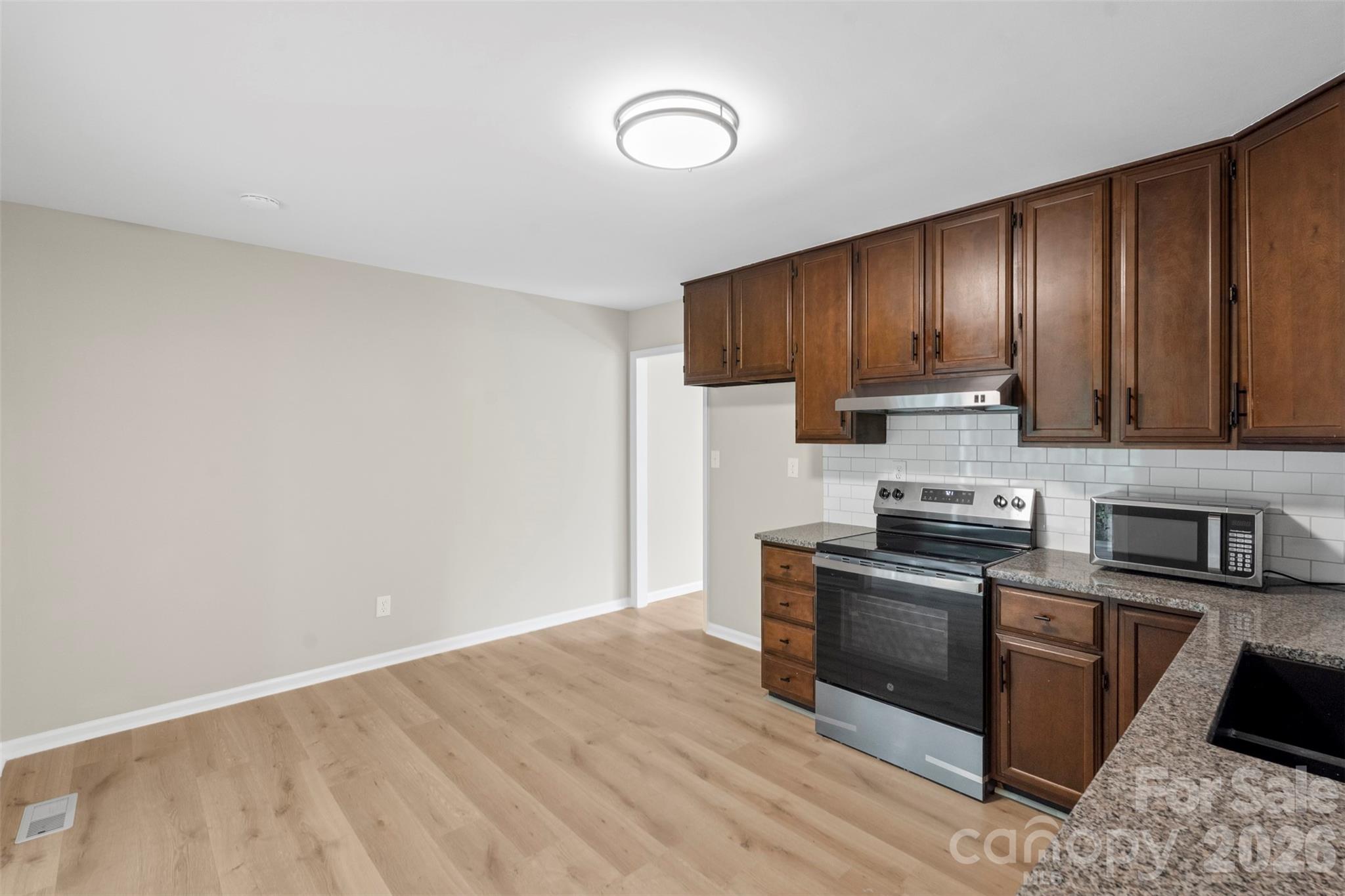 711 King Arthur Drive — Gastonia