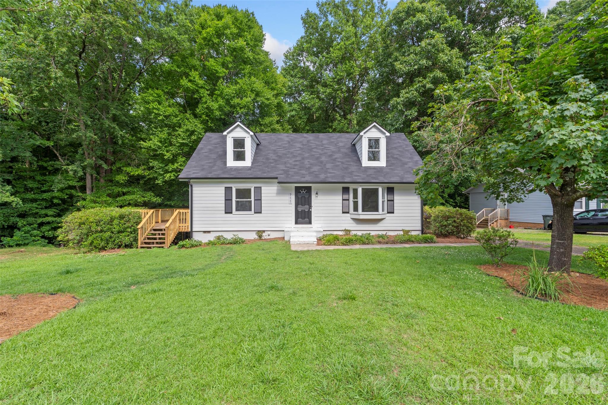 711 King Arthur Drive — Gastonia