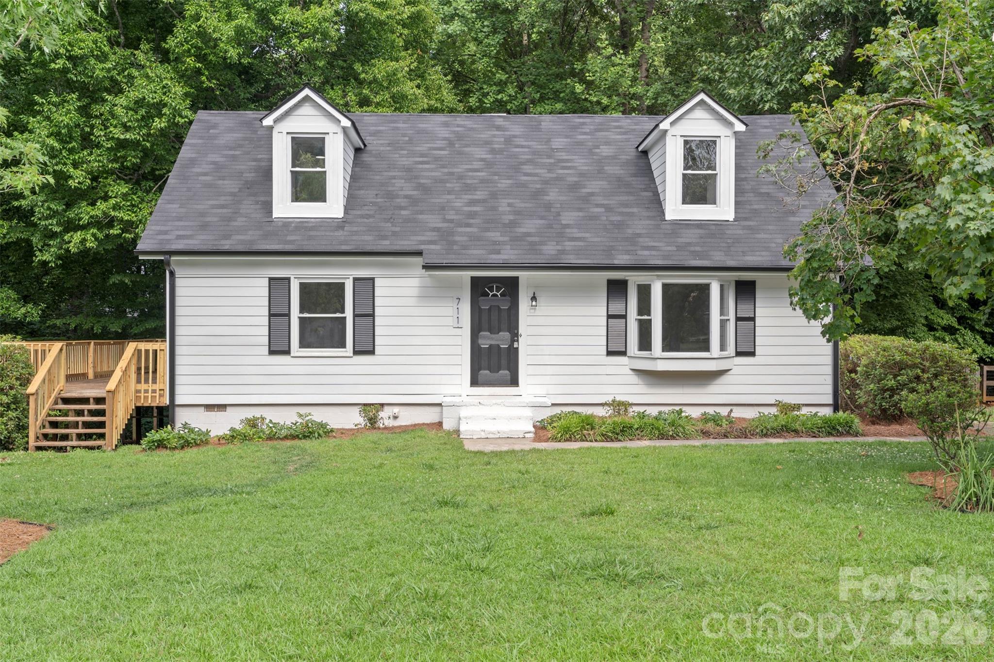 711 King Arthur Drive — Gastonia