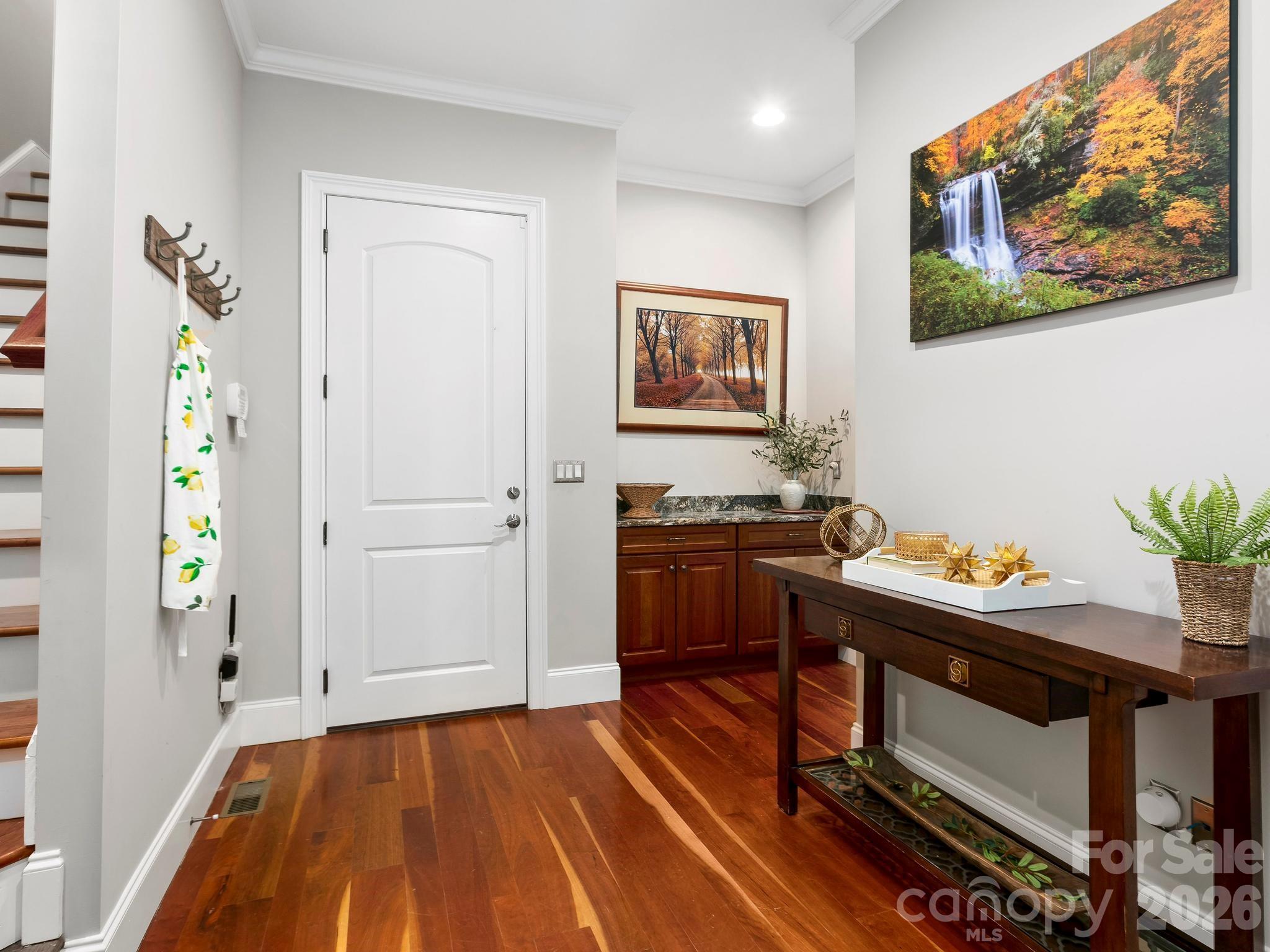 80 Highlander Falls Way — Zirconia