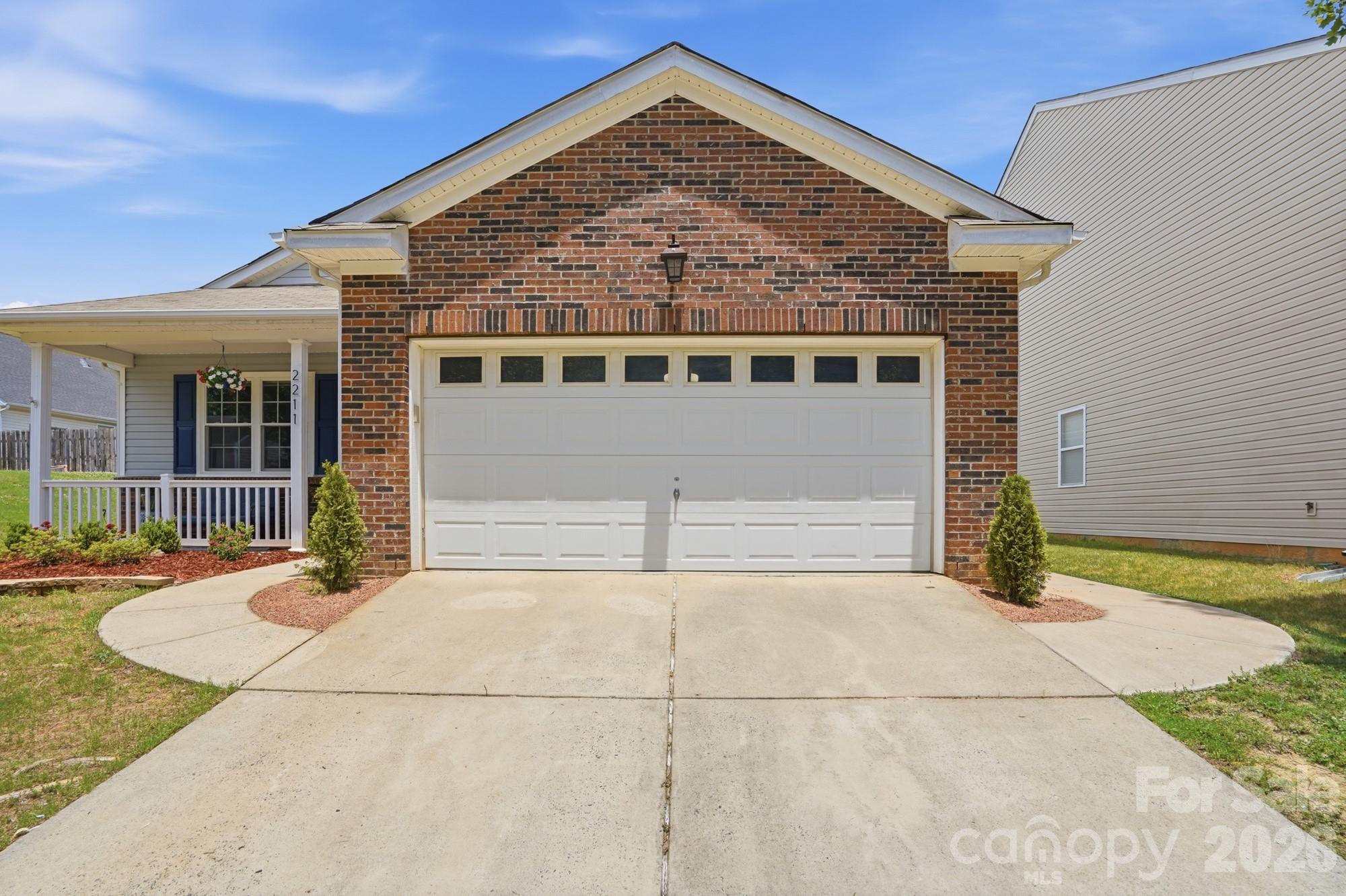 2211 Savannah Hills Drive — Matthews