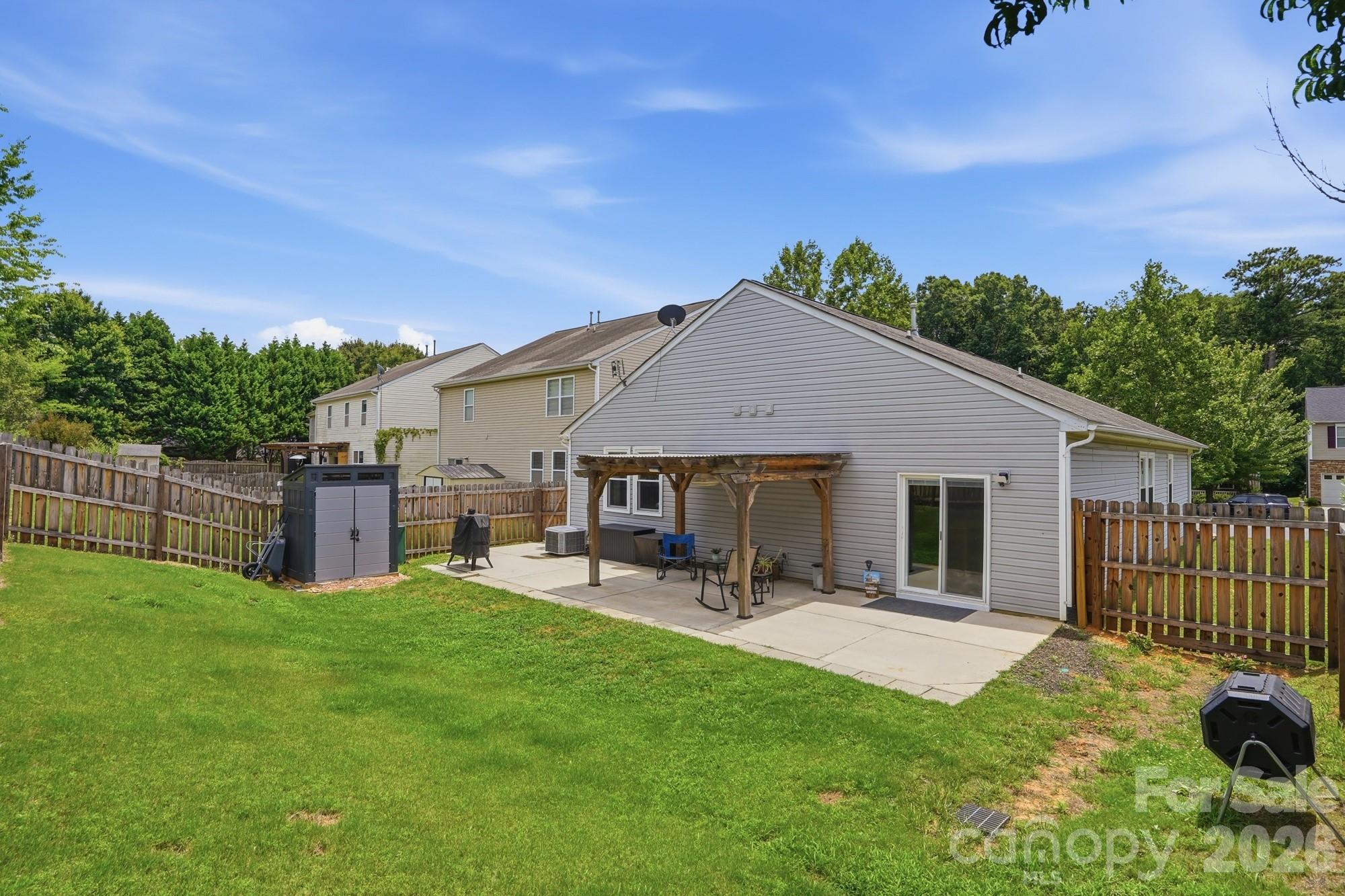 2211 Savannah Hills Drive — Matthews