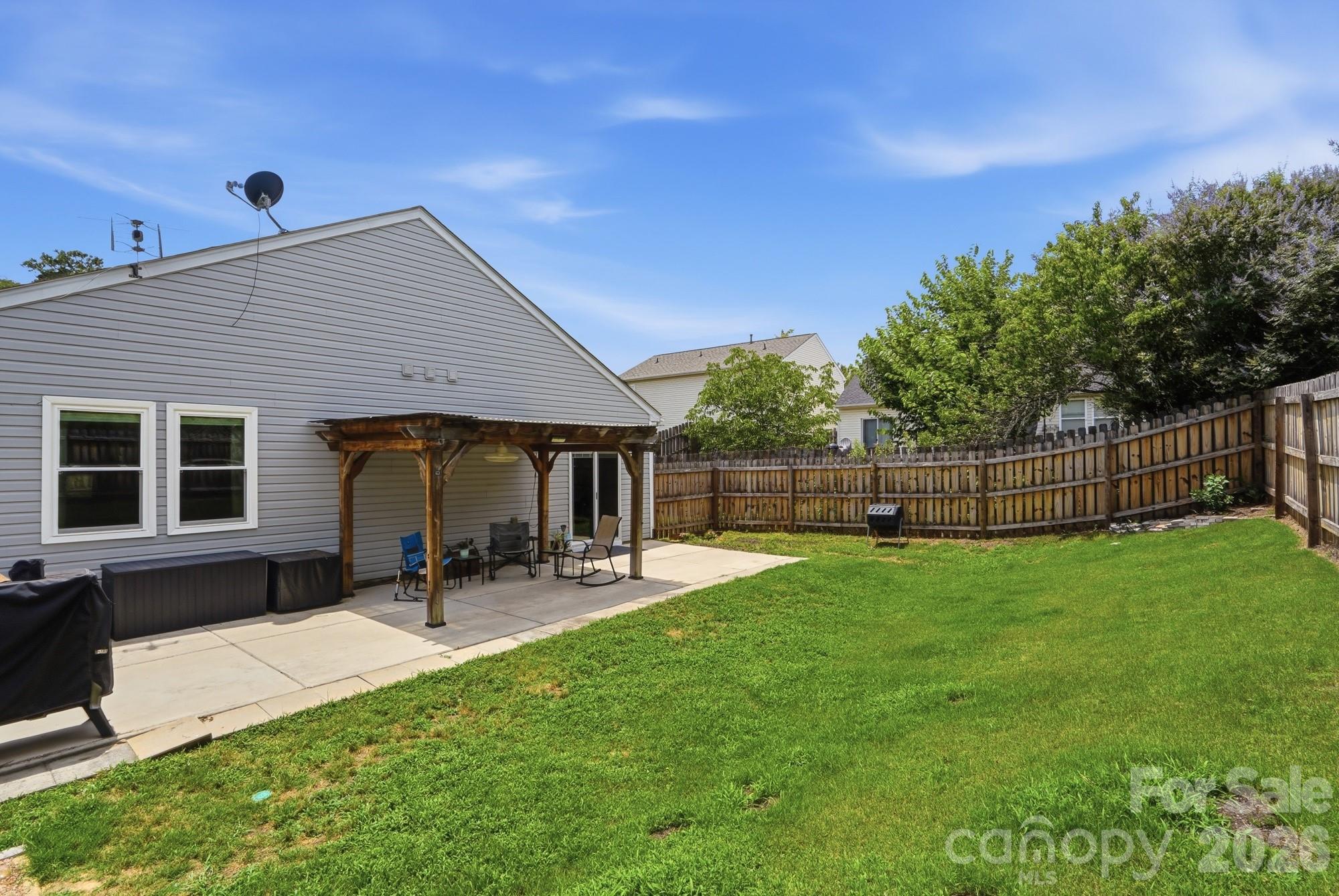 2211 Savannah Hills Drive — Matthews