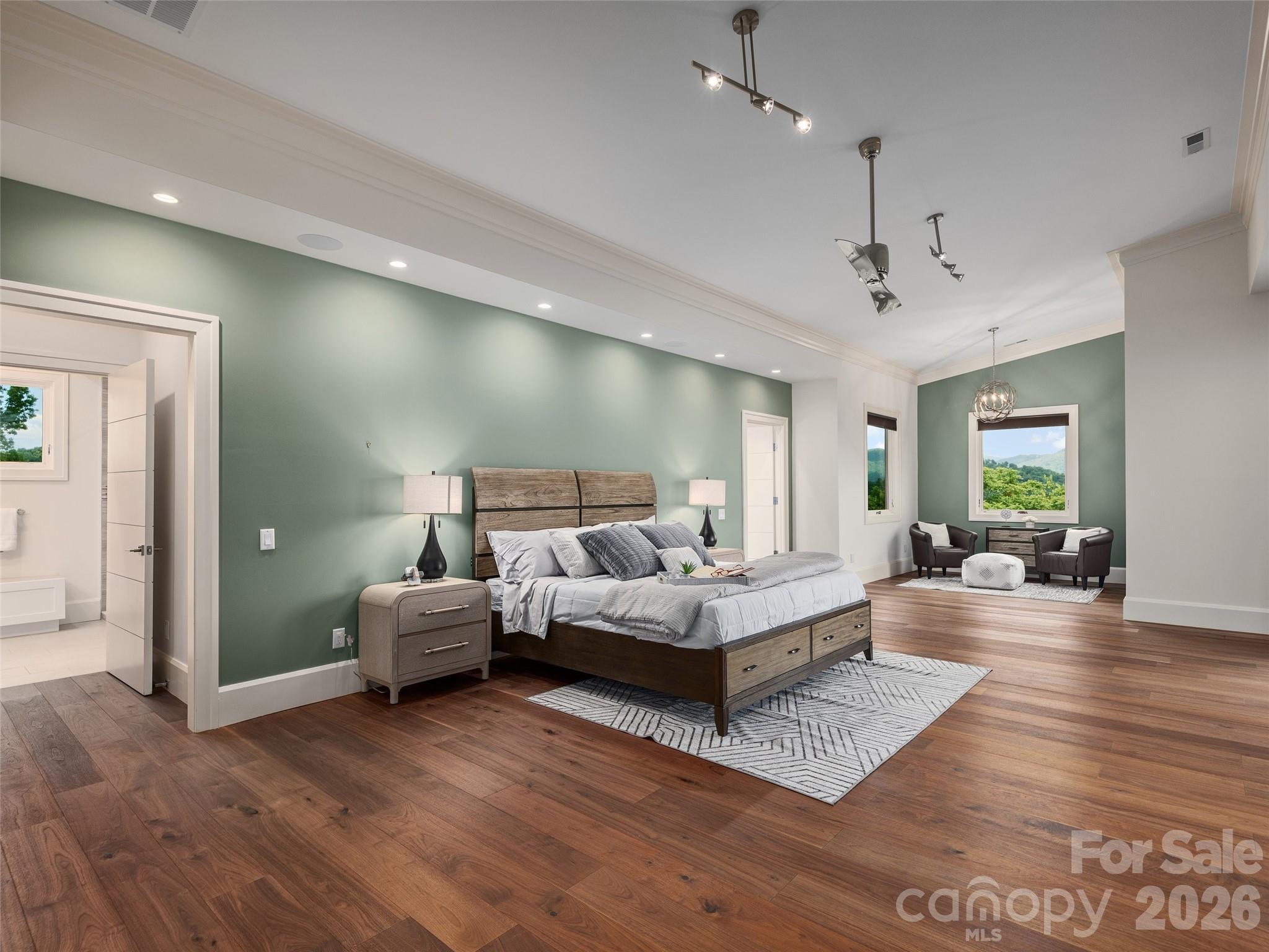 95 Horizon Hill Road — Asheville
