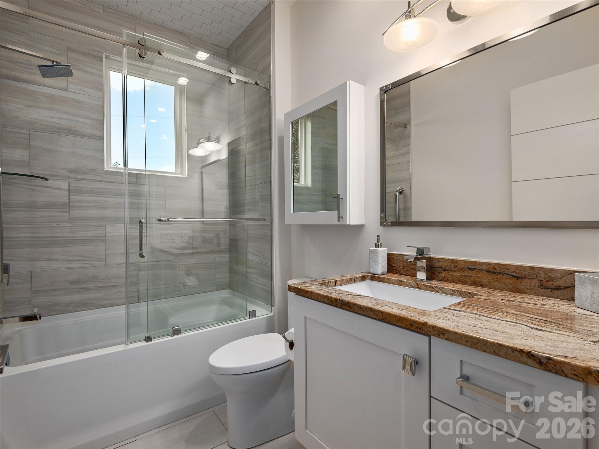 95 Horizon Hill Road — Asheville
