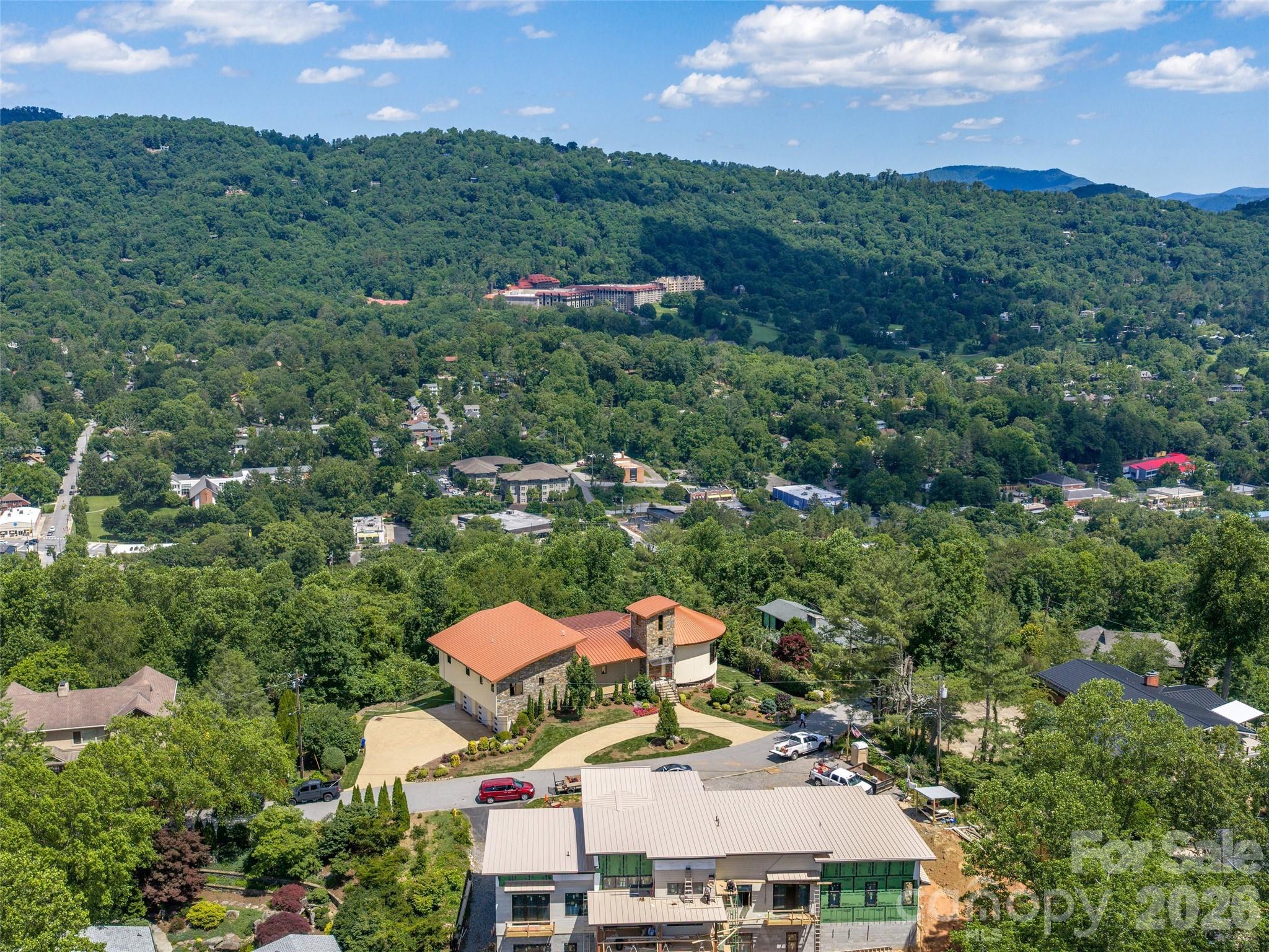 95 Horizon Hill Road — Asheville