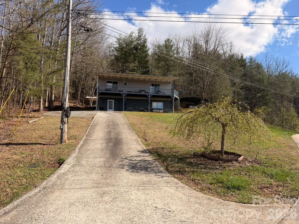 281 Cherrywood Circle — Hayesville