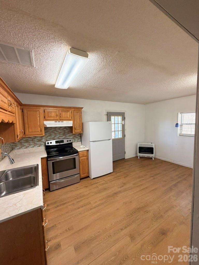 281 Cherrywood Circle — Hayesville