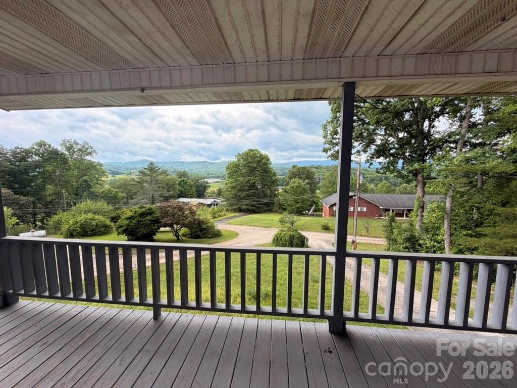 281 Cherrywood Circle — Hayesville