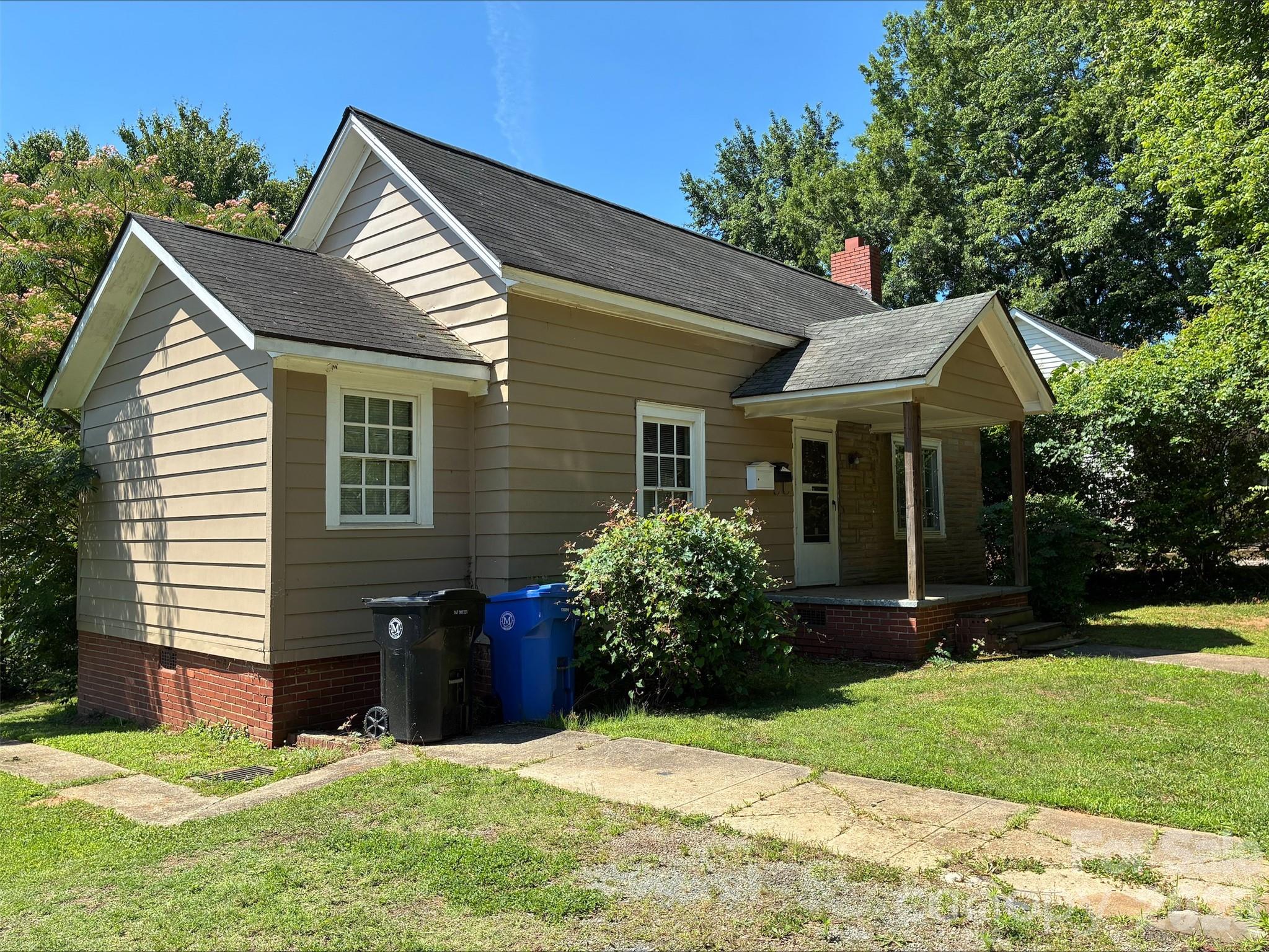700 Smith Street — Mooresville