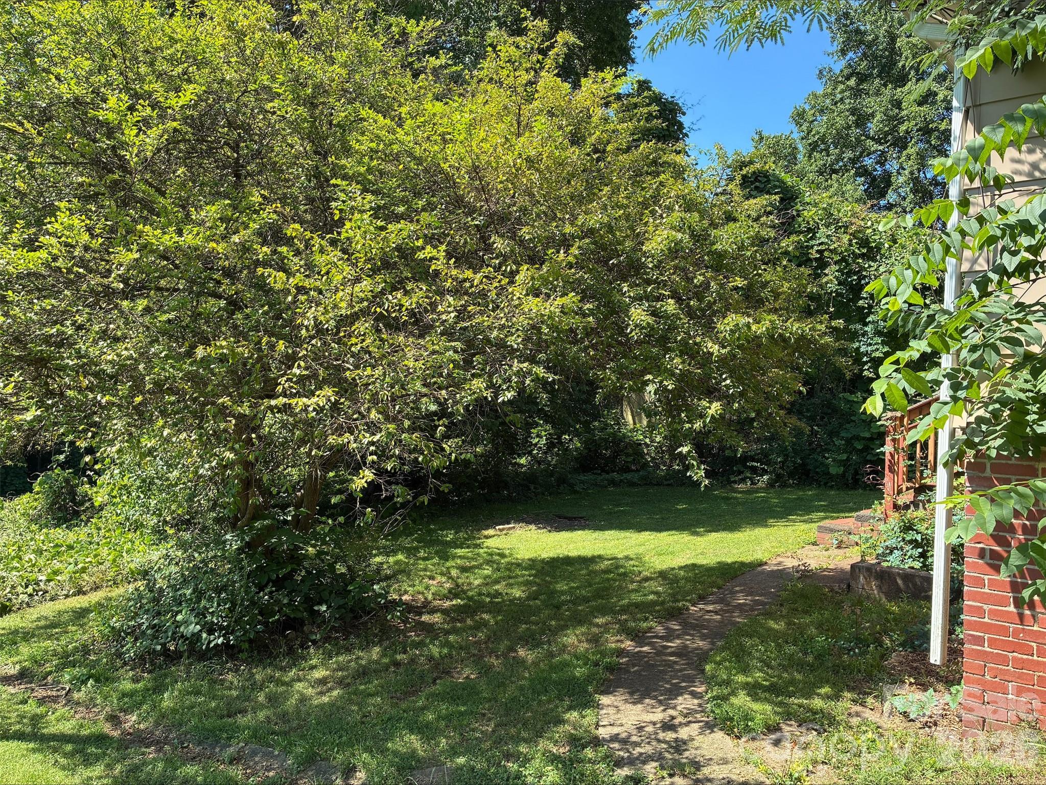 700 Smith Street — Mooresville