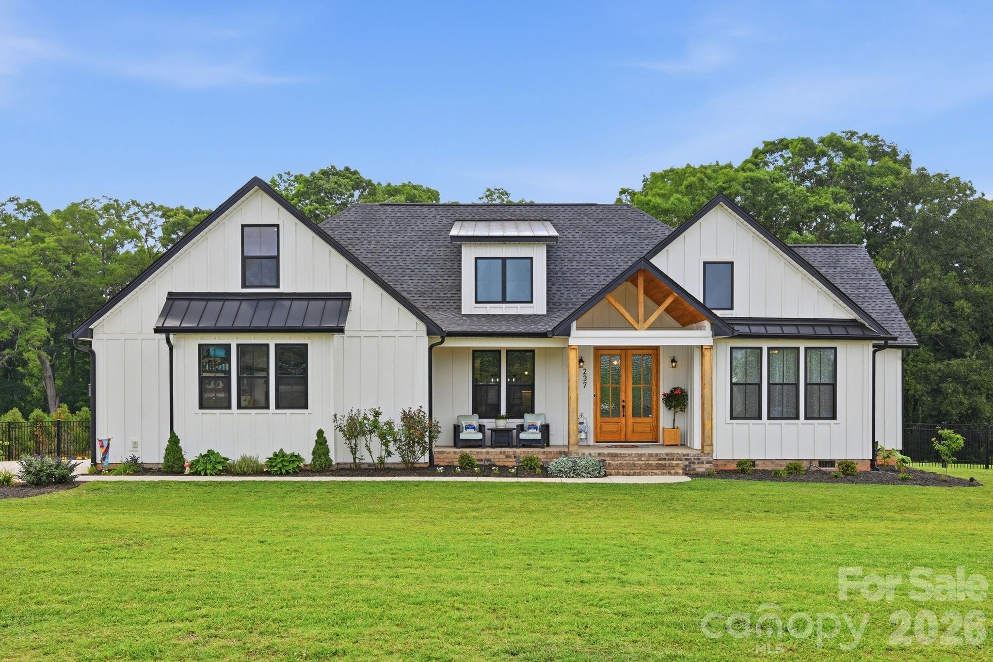 237 Triple Ponds Court — Clover