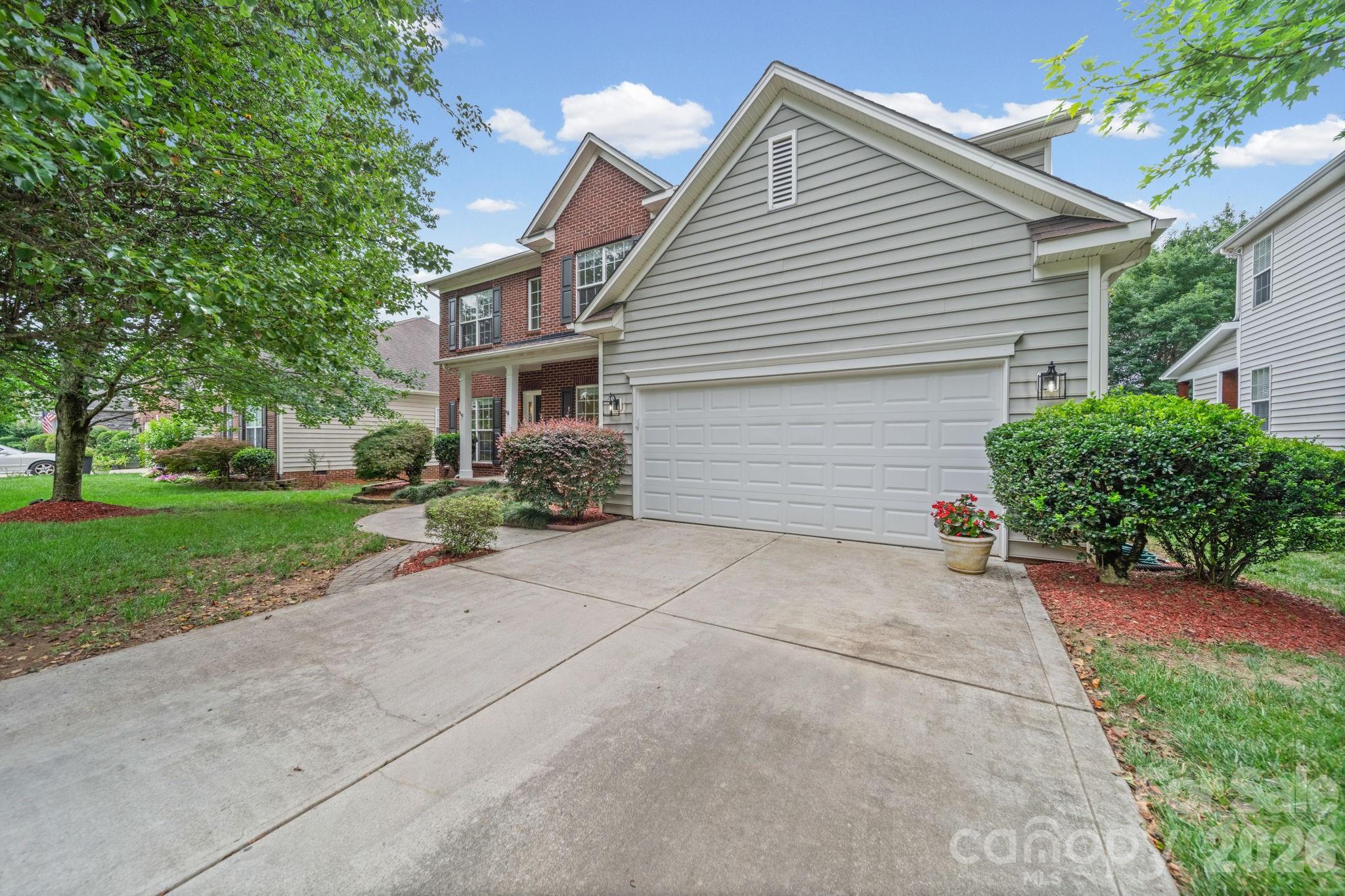 412 Amersham Lane — Waxhaw