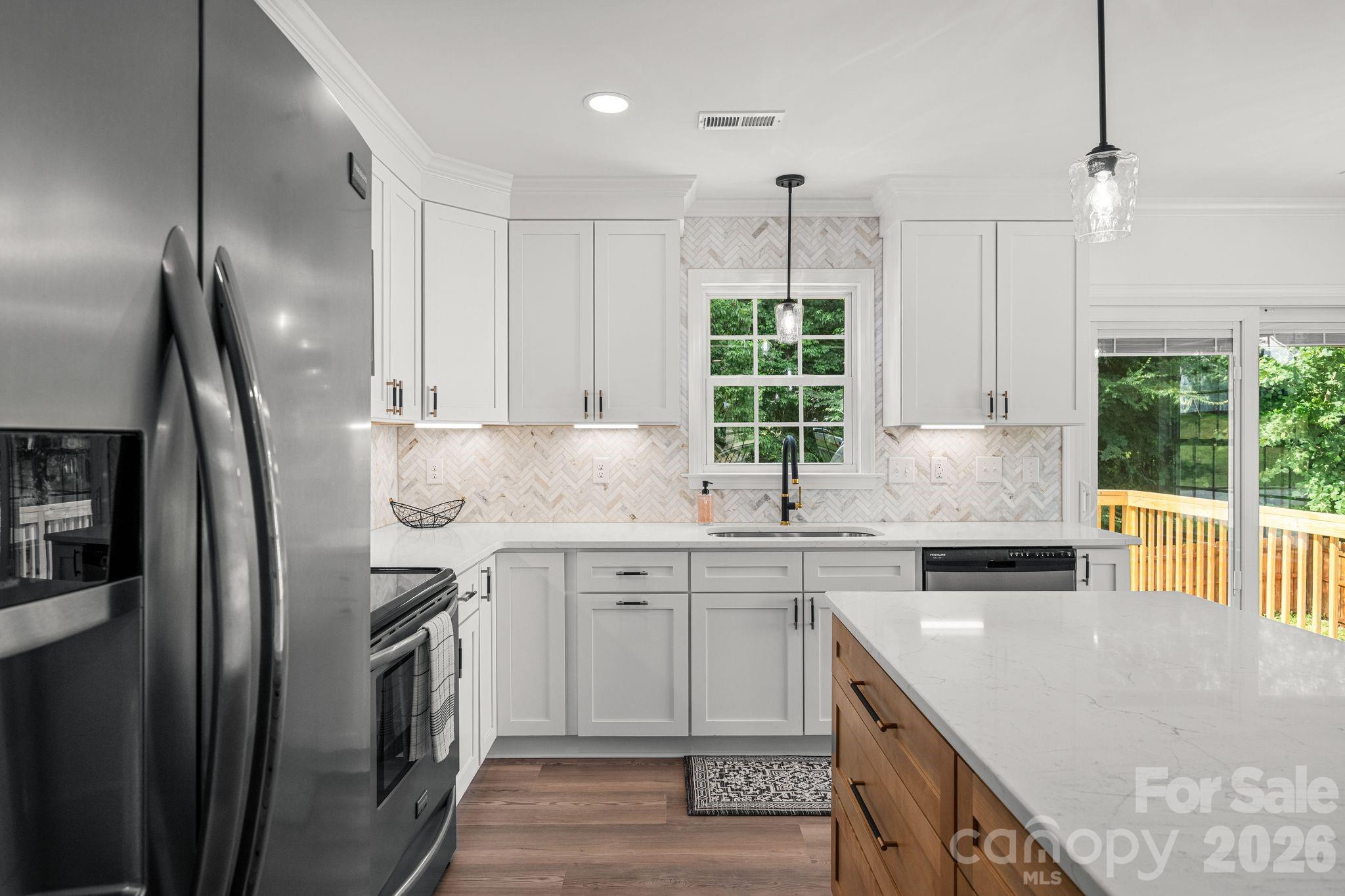 2751 Bridgeport Drive — Winston Salem