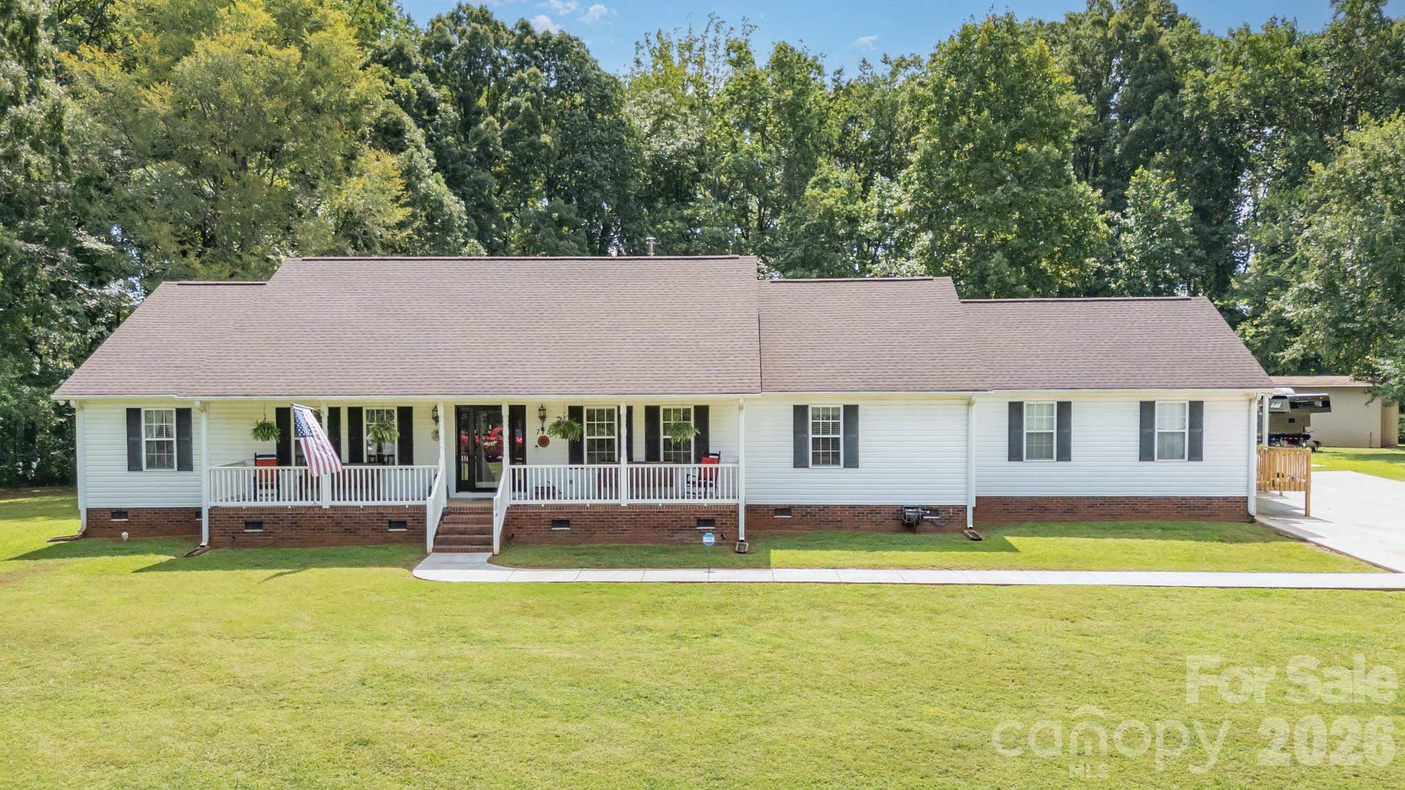 715 Candlewick Drive — Salisbury