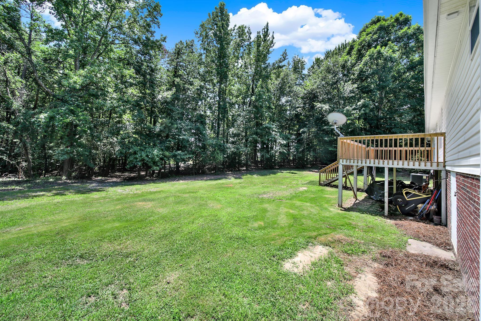 15715 Youngblood Road — Charlotte