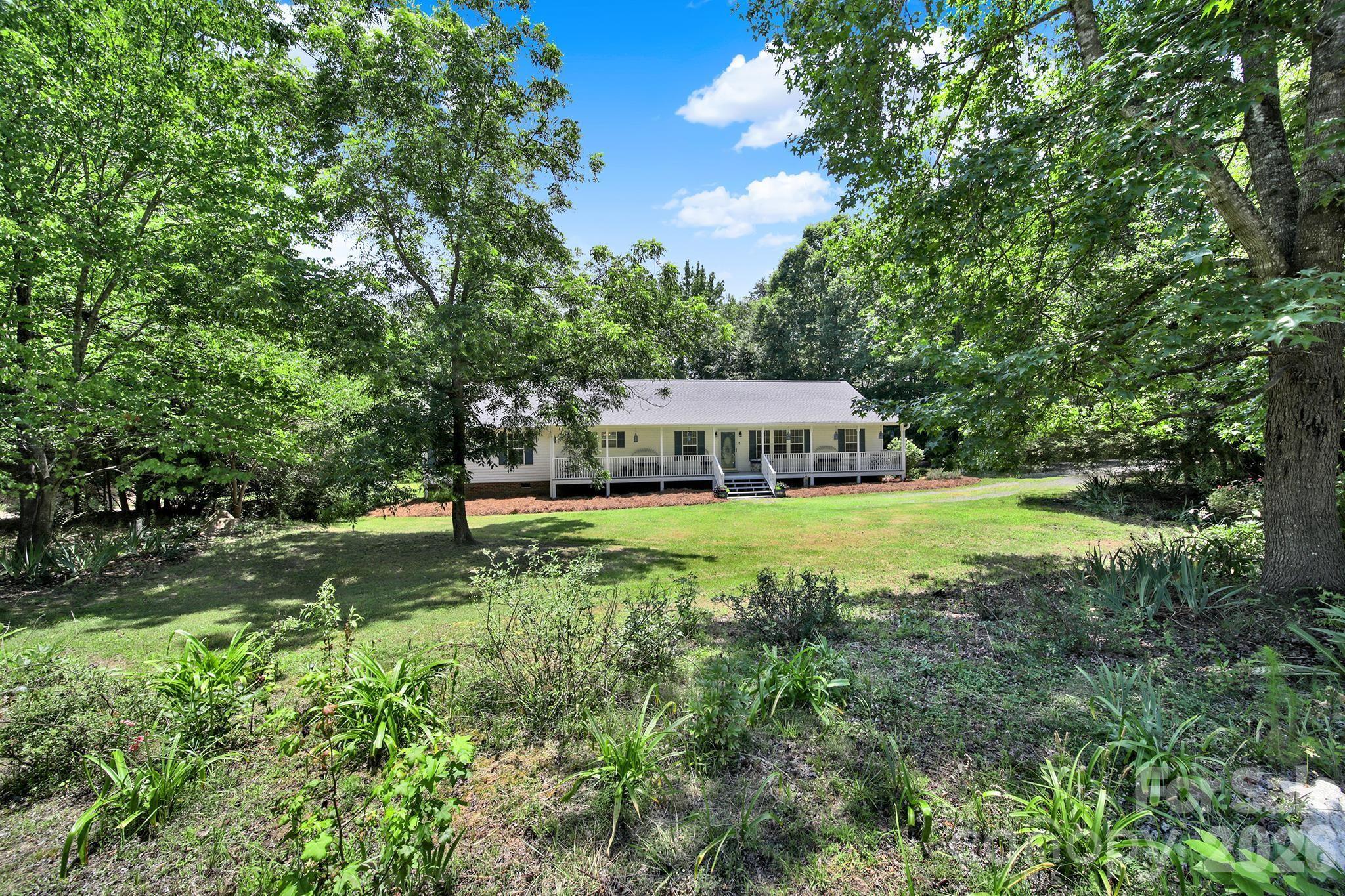 15715 Youngblood Road — Charlotte