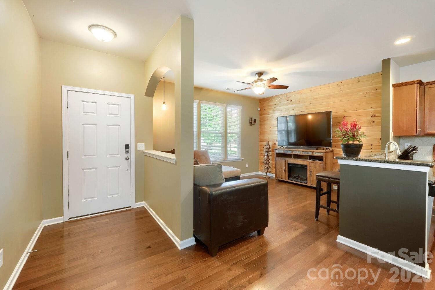 13742 Bonnerby Court — Huntersville
