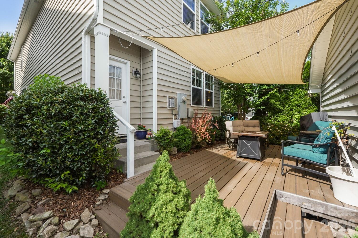 13742 Bonnerby Court — Huntersville