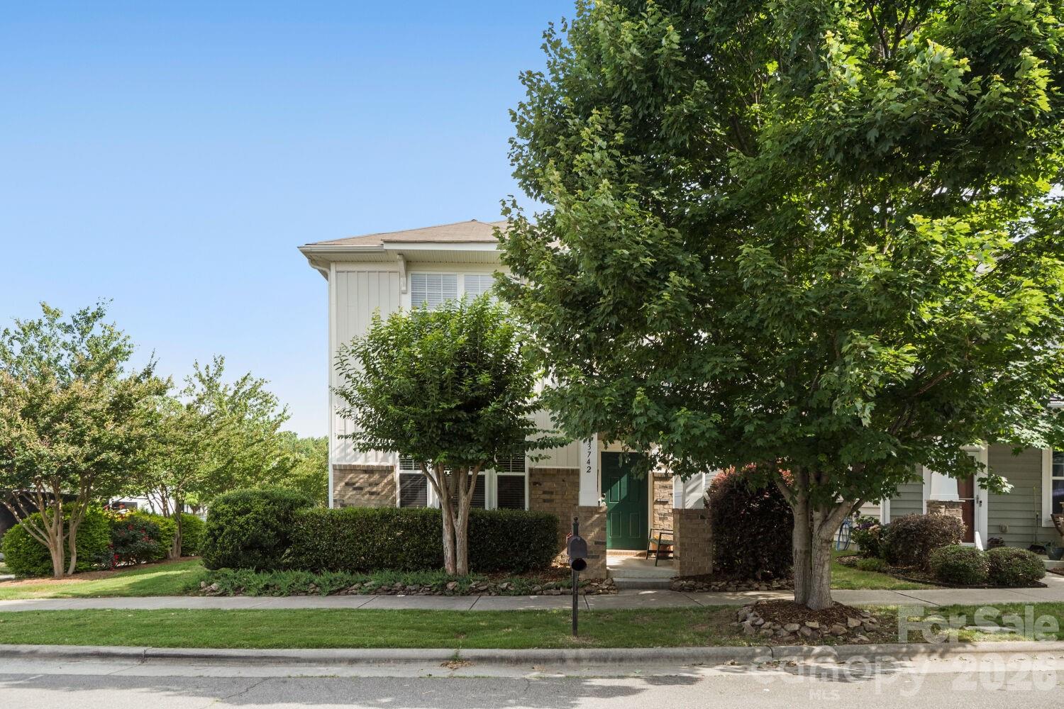 13742 Bonnerby Court — Huntersville