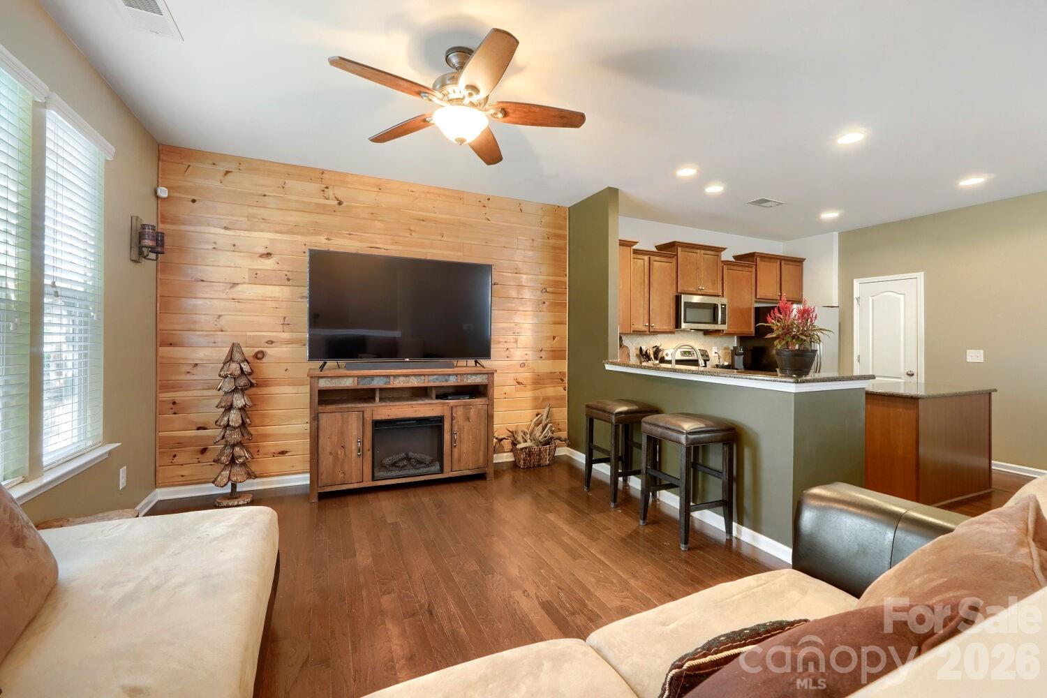 13742 Bonnerby Court — Huntersville