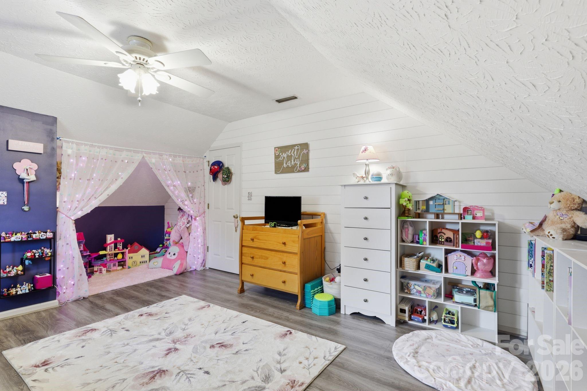 189 Chestnut Grove Road — Statesville