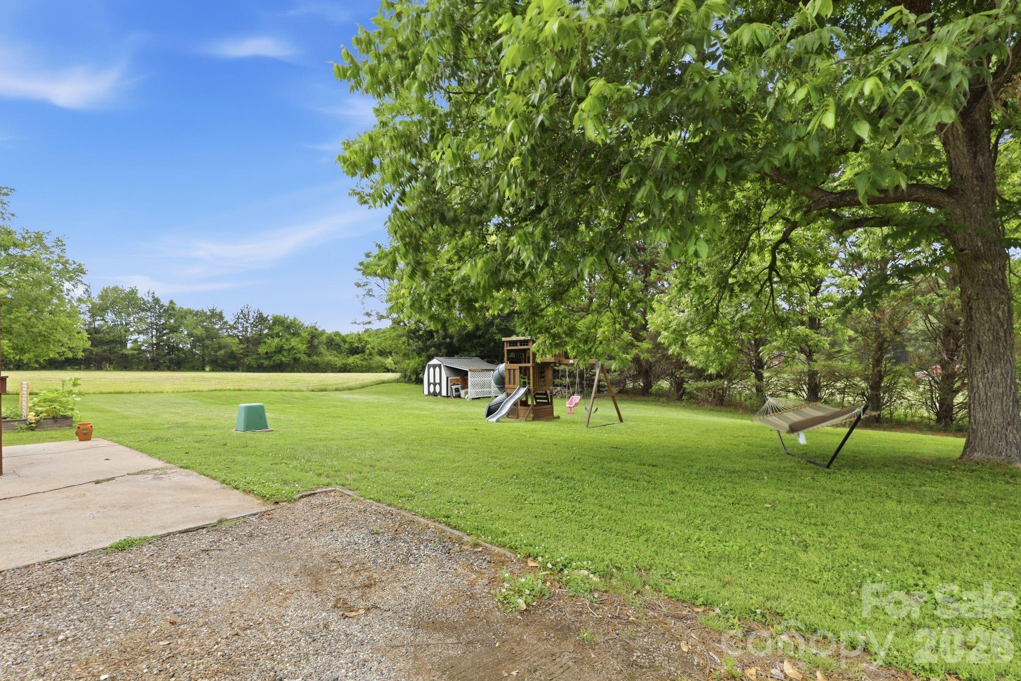 189 Chestnut Grove Road — Statesville