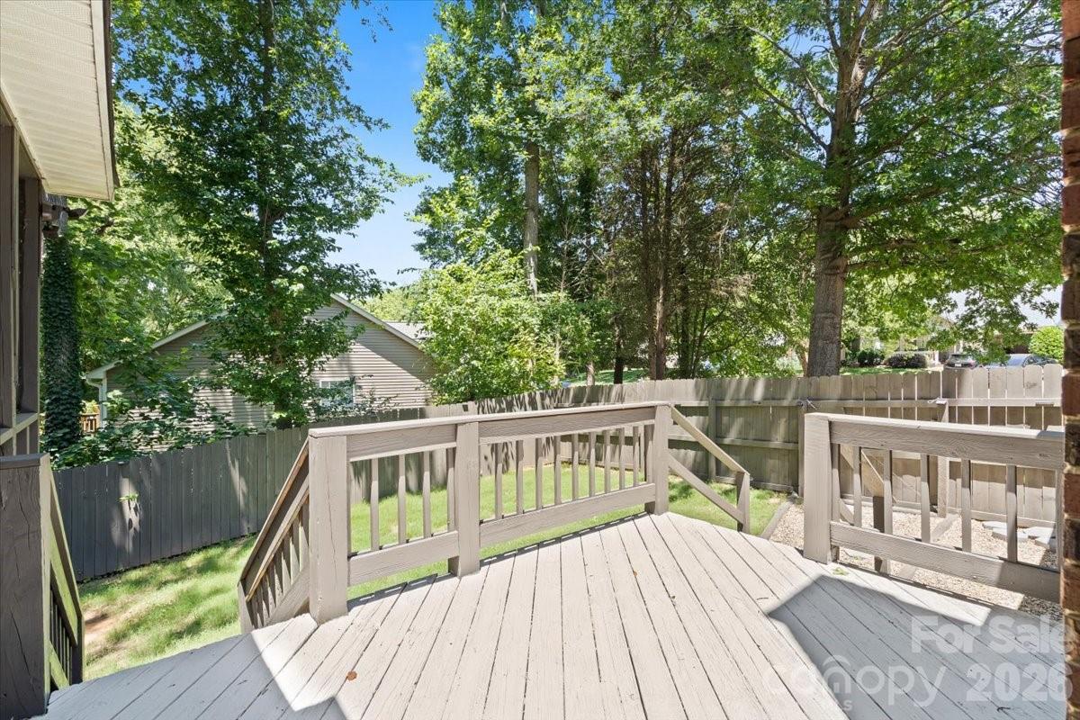 100 Diamond Drive — Mooresville
