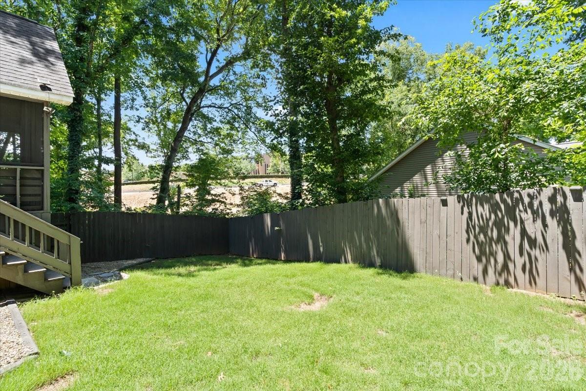 100 Diamond Drive — Mooresville