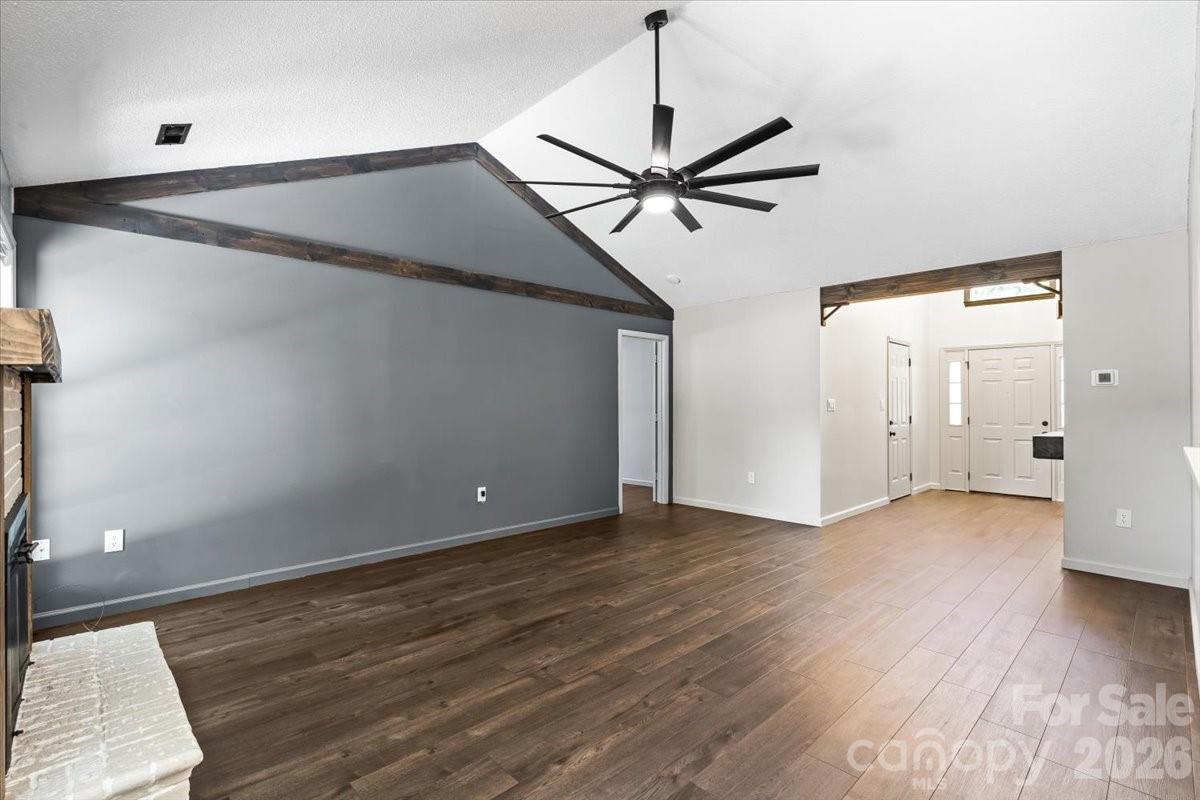 100 Diamond Drive — Mooresville