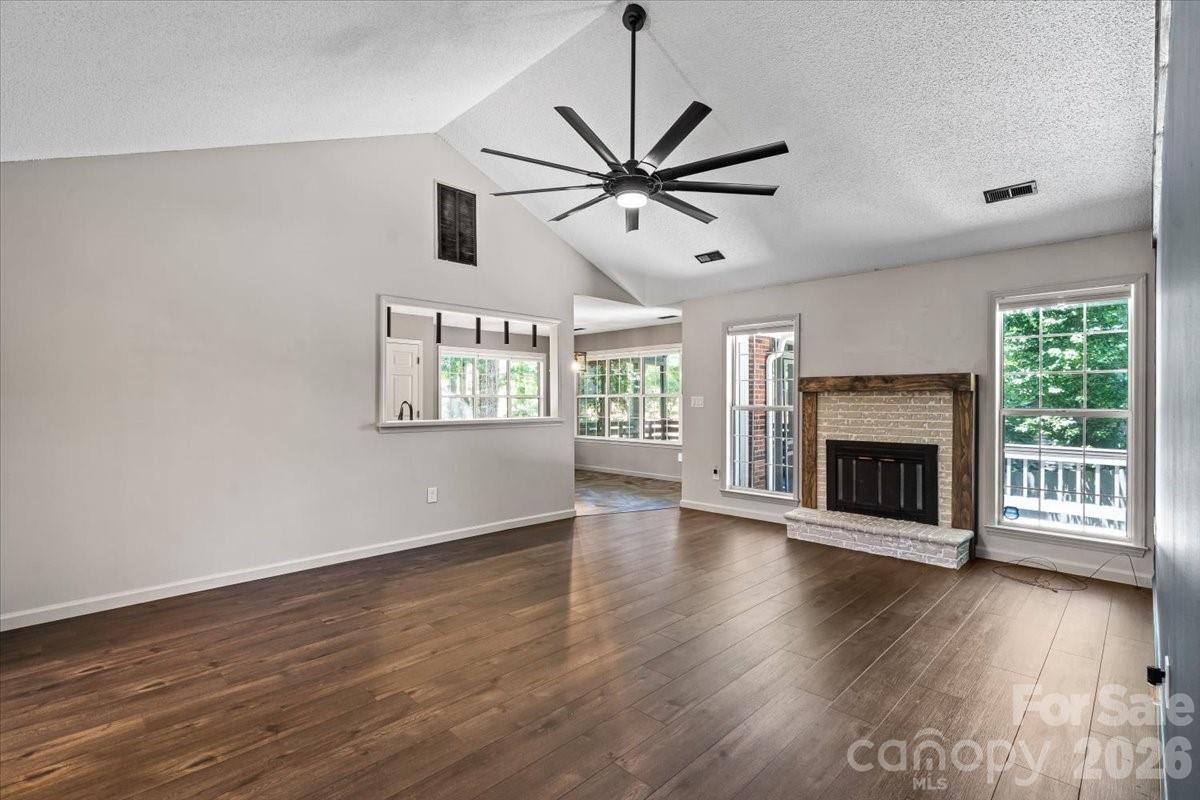 100 Diamond Drive — Mooresville
