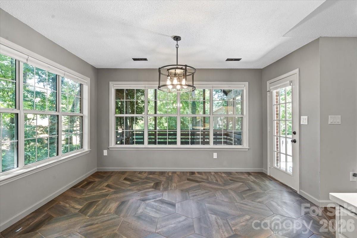 100 Diamond Drive — Mooresville