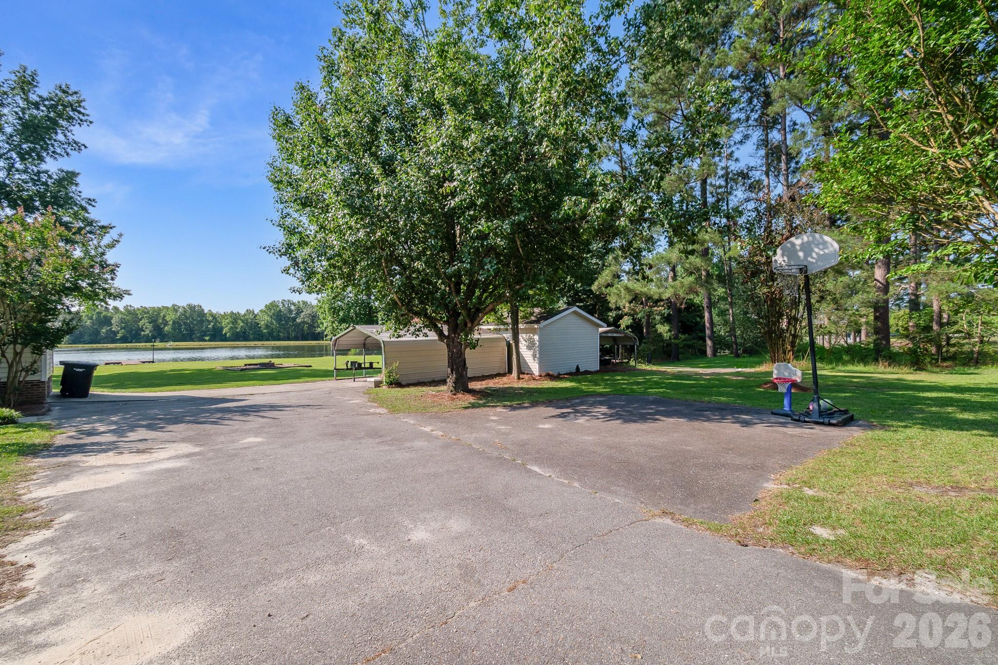 1240 Ponderosa Drive — Cassatt