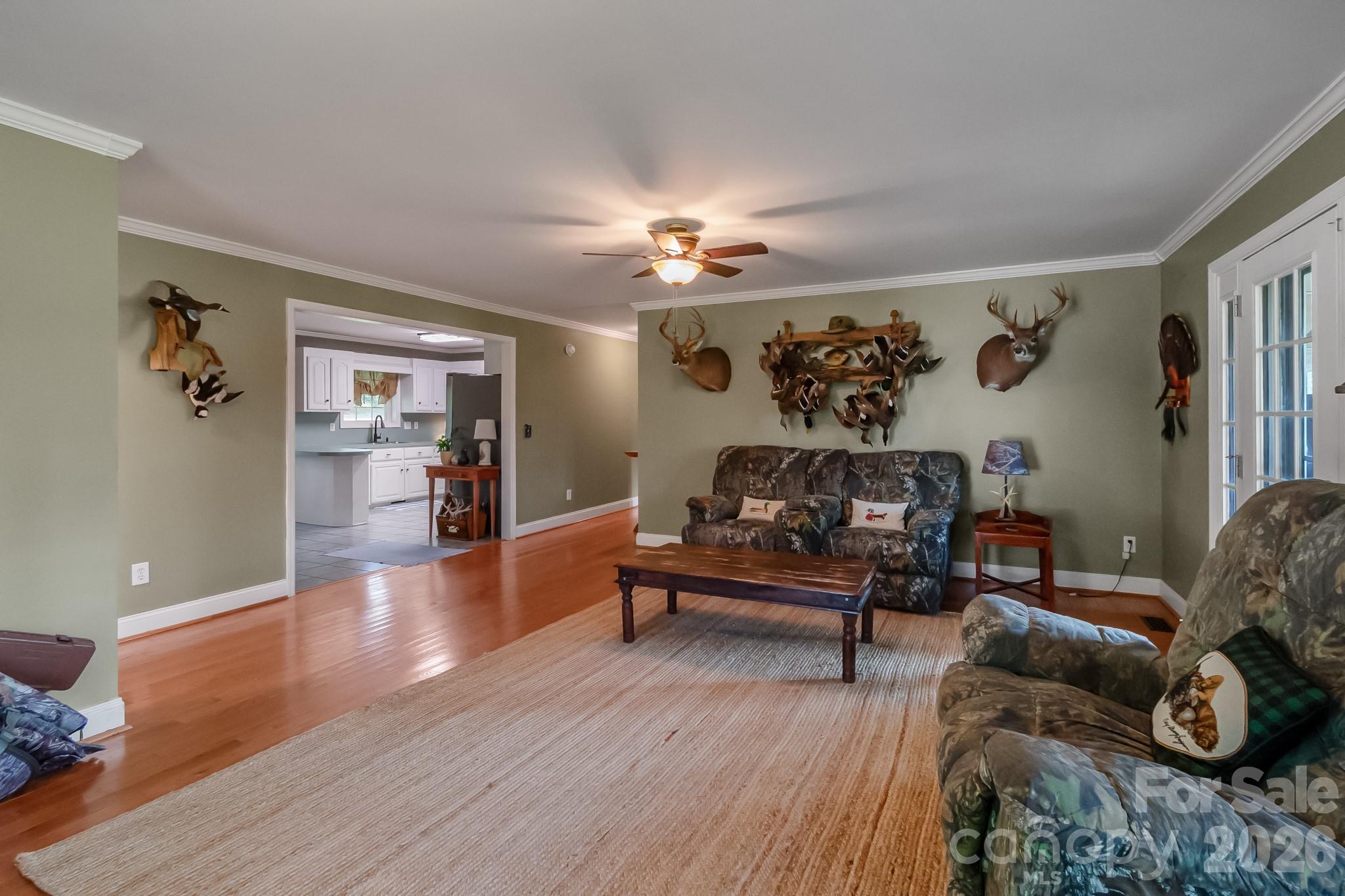 1240 Ponderosa Drive — Cassatt