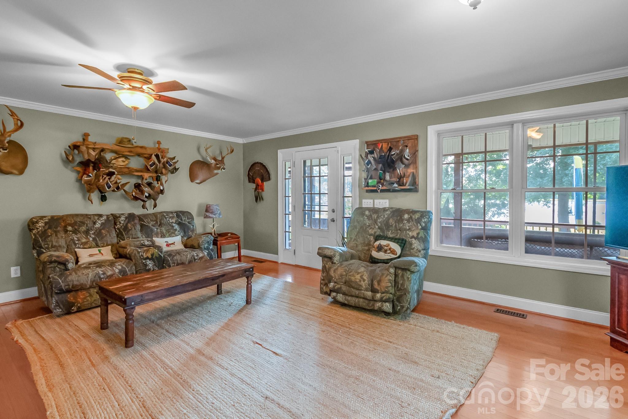 1240 Ponderosa Drive — Cassatt