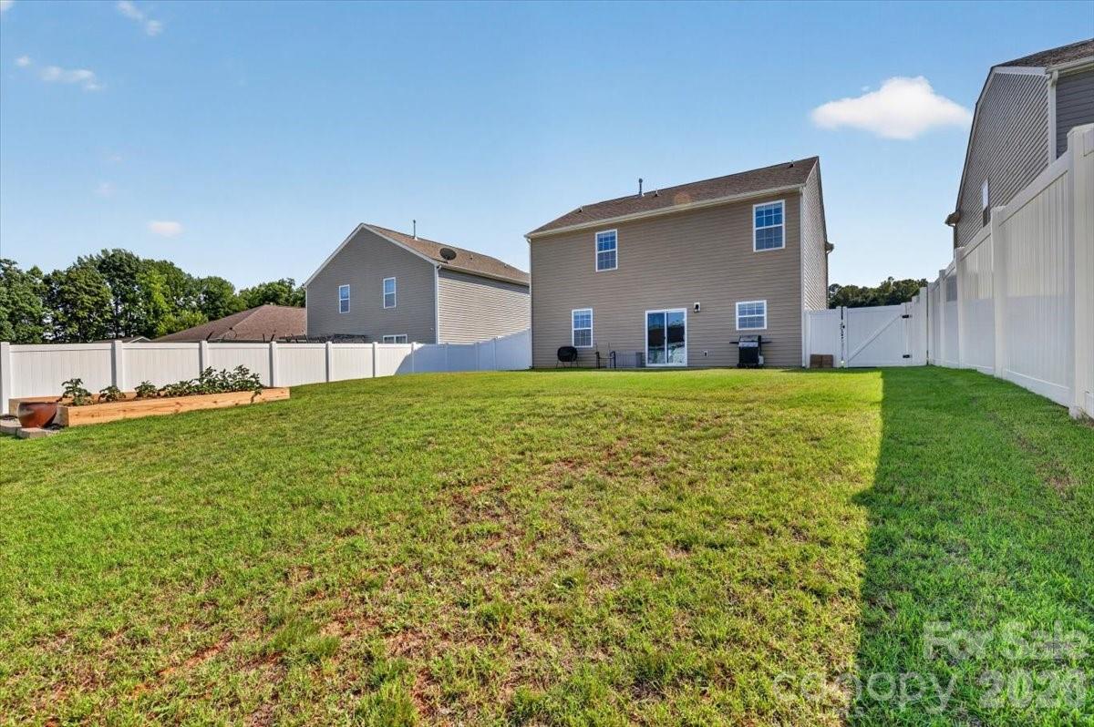 157 Kingsway Drive — Mooresville
